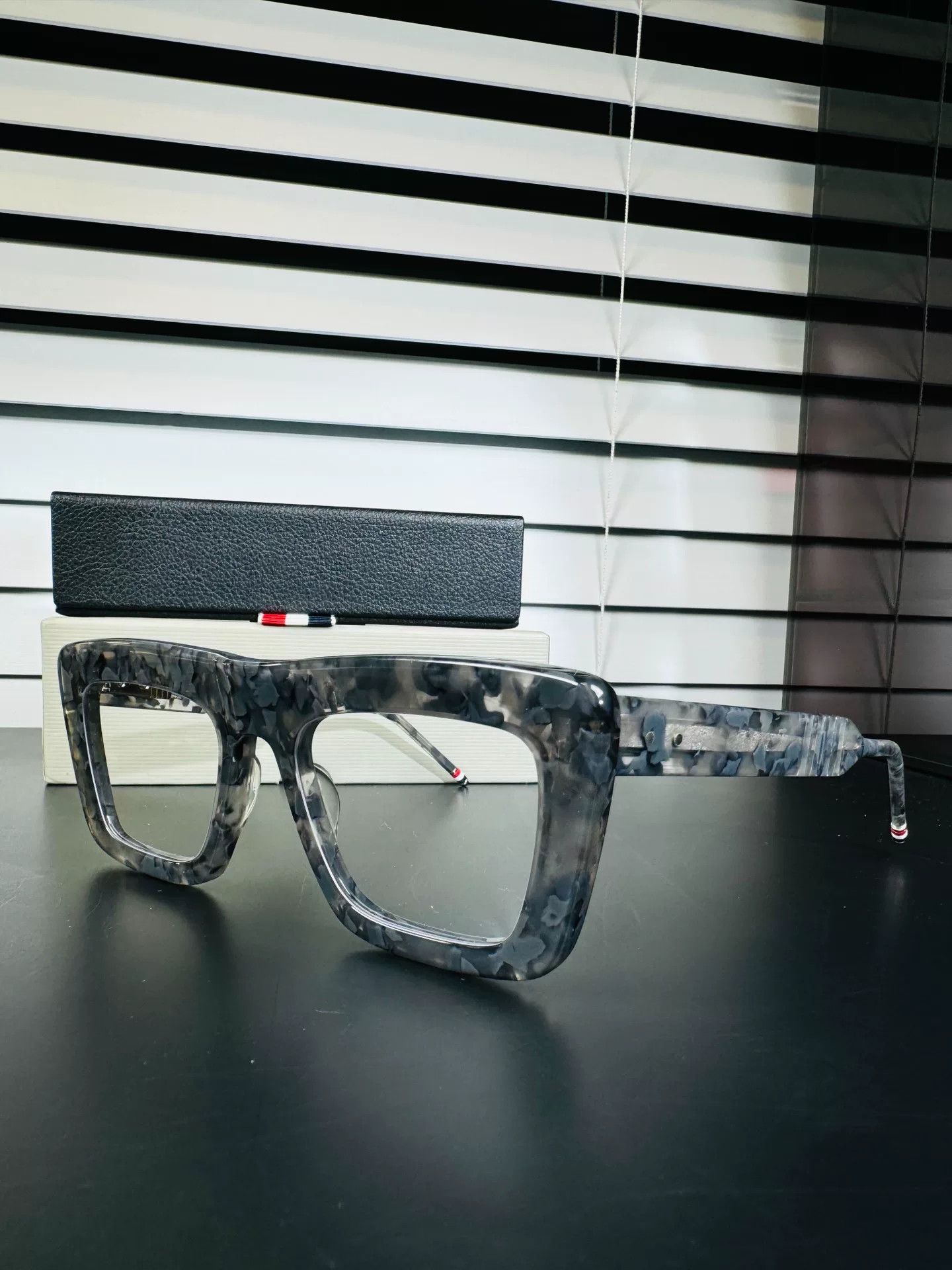 Thom Browne Thom Browne Gray Tortoise Glasses Frame Size ONE SIZE - 4 Thumbnail
