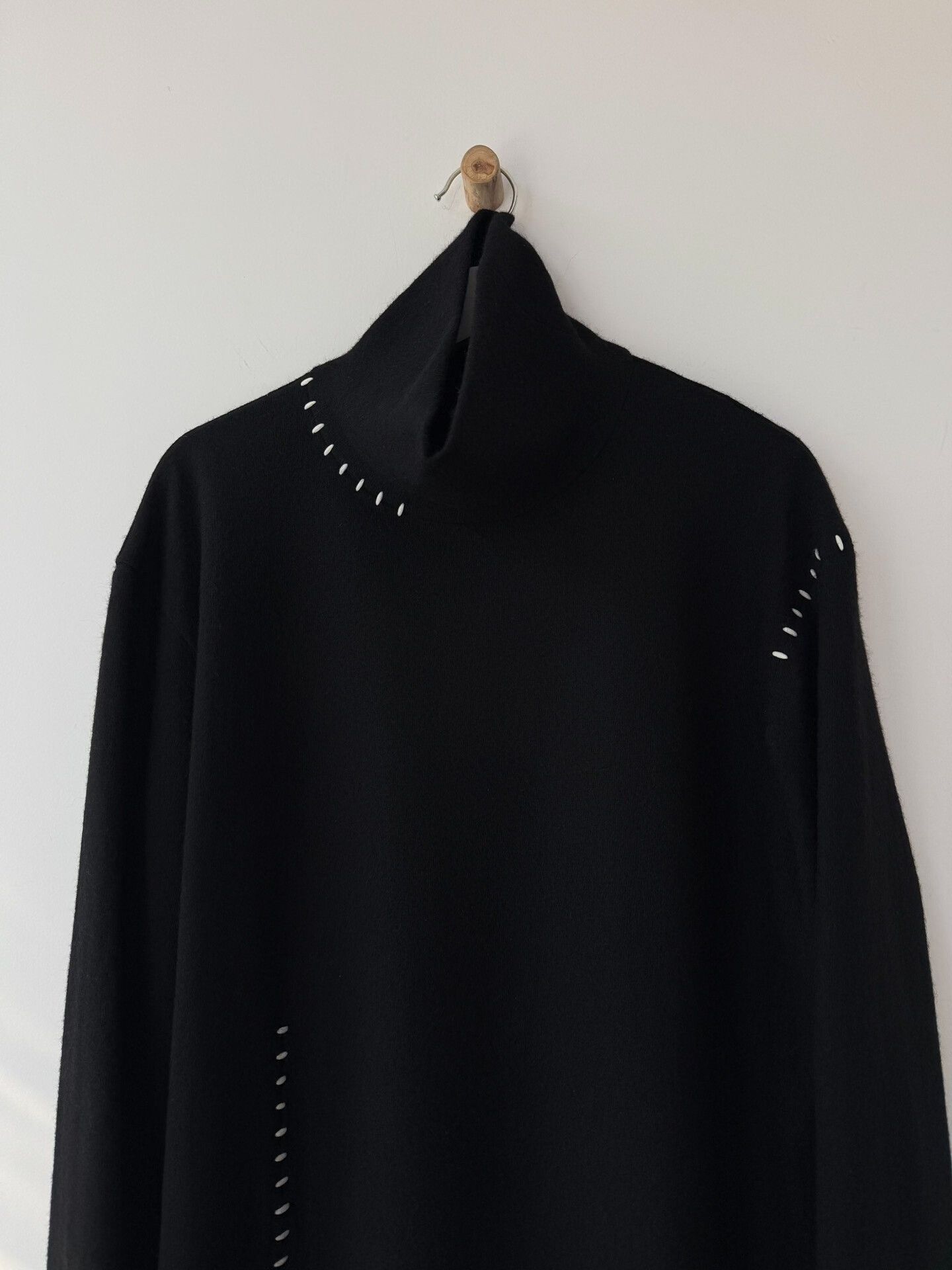 Yohji Yamamoto Yohji Yamamoto Wool Turtleneck Top Size US L / EU 52-54 / 3 - 3 Thumbnail