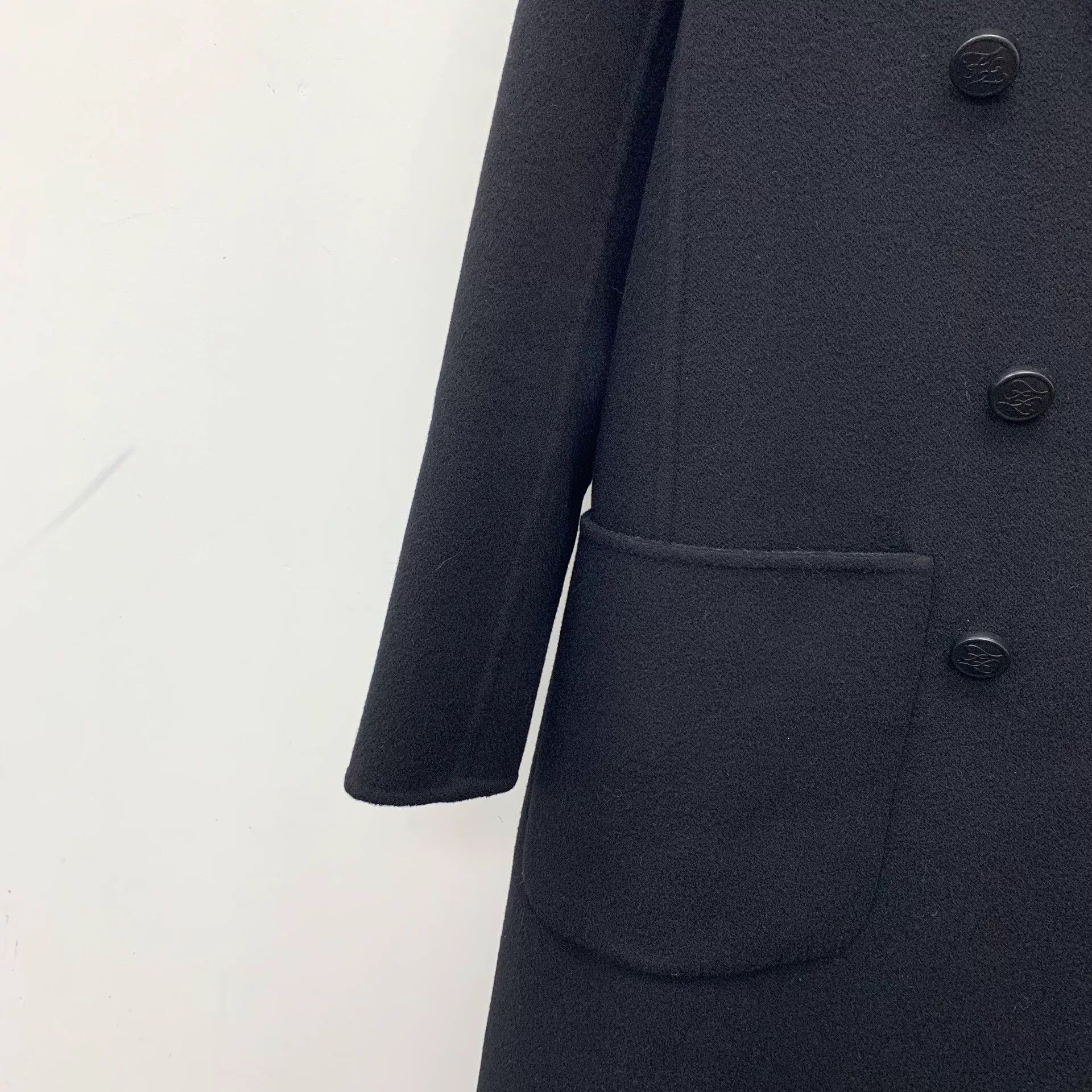 Fendi fendi black wool double-breasted coat Size US S / EU 44-46 / 1 - 4 Thumbnail