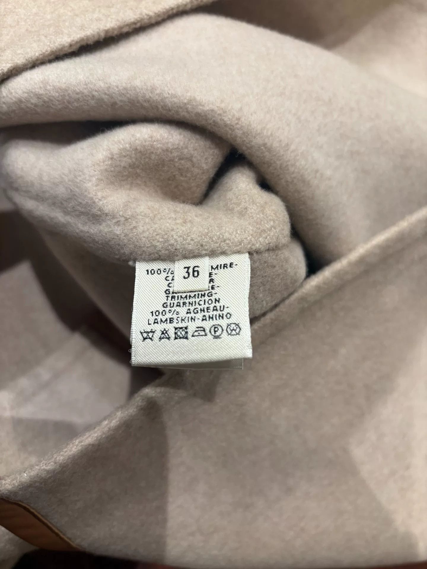 Hermes Hermes Beige Cashmere Short Coat Size US XS / EU 42 / 0 - 7 Thumbnail