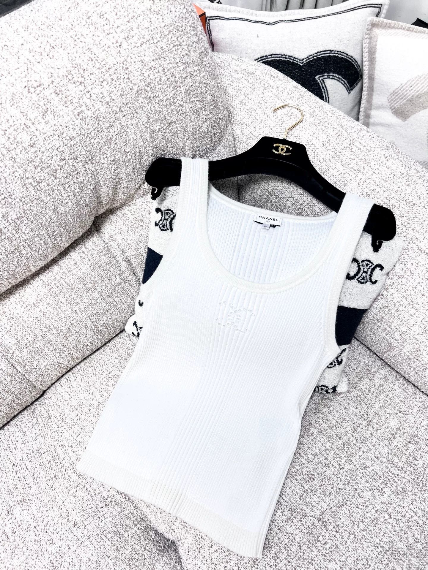 Chanel Chanel 25C White Knit Sleeveless Top Size US L / EU 52-54 / 3 - 2 Thumbnail