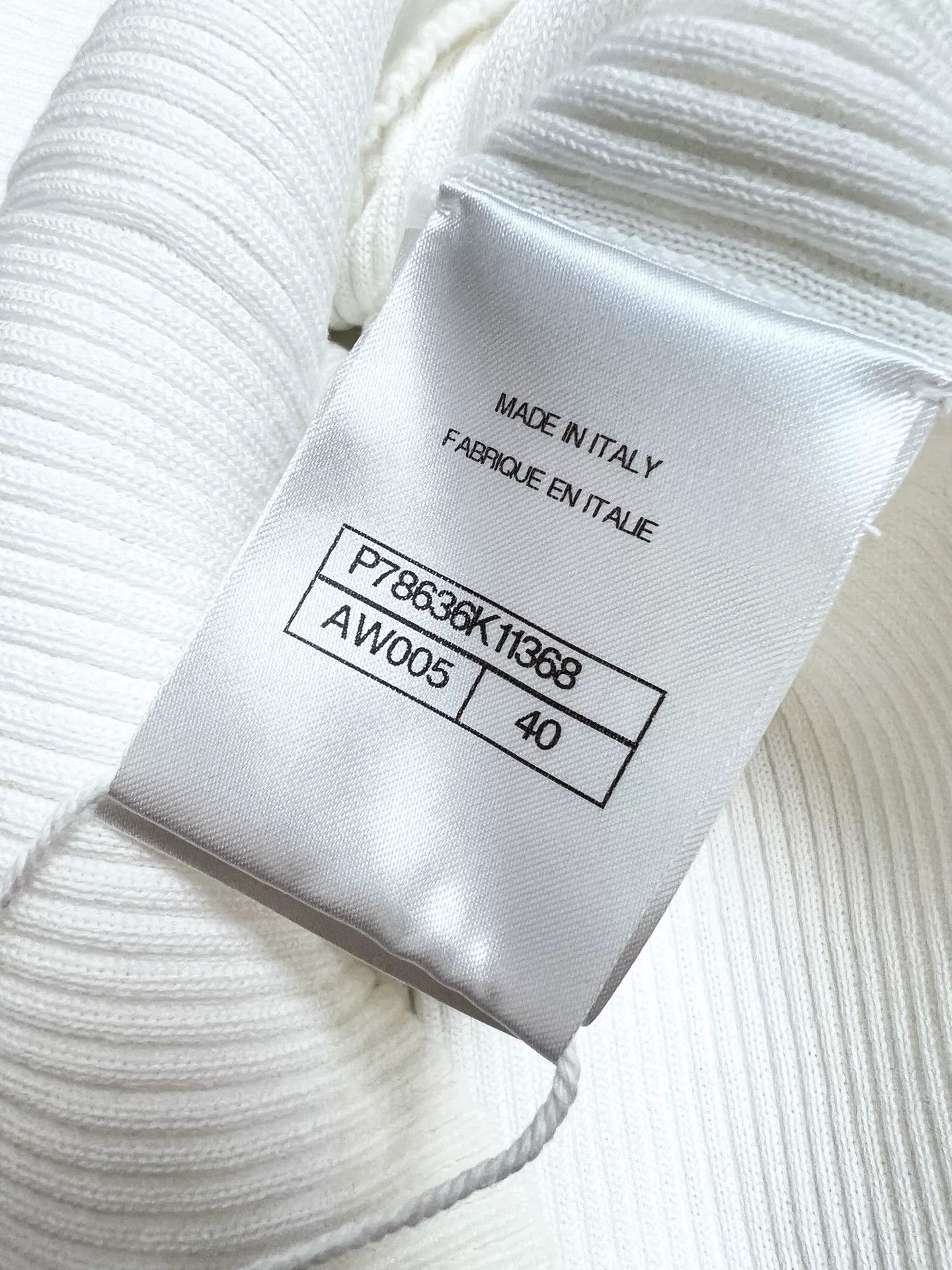 Chanel Chanel 25C White Knit Sleeveless Top Size US L / EU 52-54 / 3 - 6 Thumbnail