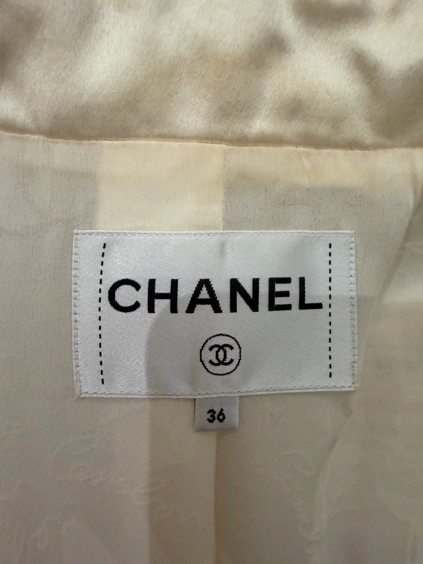 Chanel Chanel White Tweed Wool Jacket Size US XS / EU 42 / 0 - 3 Thumbnail