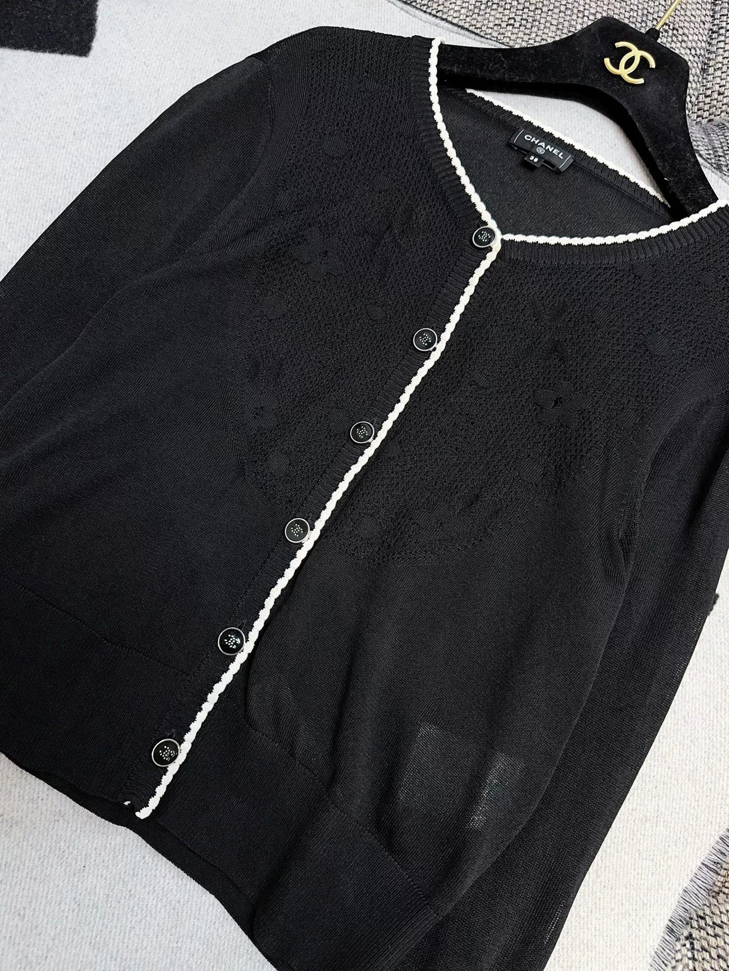 Chanel Chanel Black White Knit Cardigan Coat Size US M / EU 48-50 / 2 - 7 Thumbnail