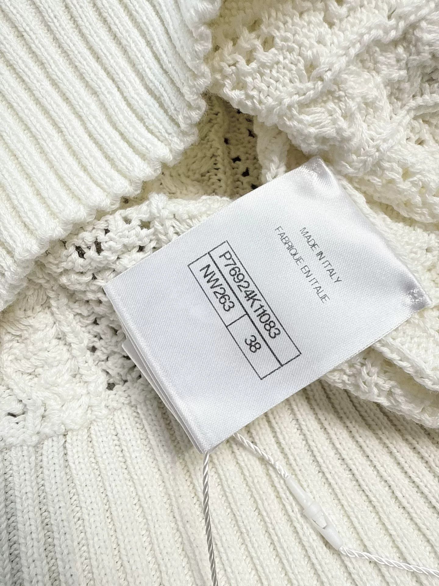 Chanel coco beach white knit top by chanel Size US M / EU 48-50 / 2 - 5 Thumbnail