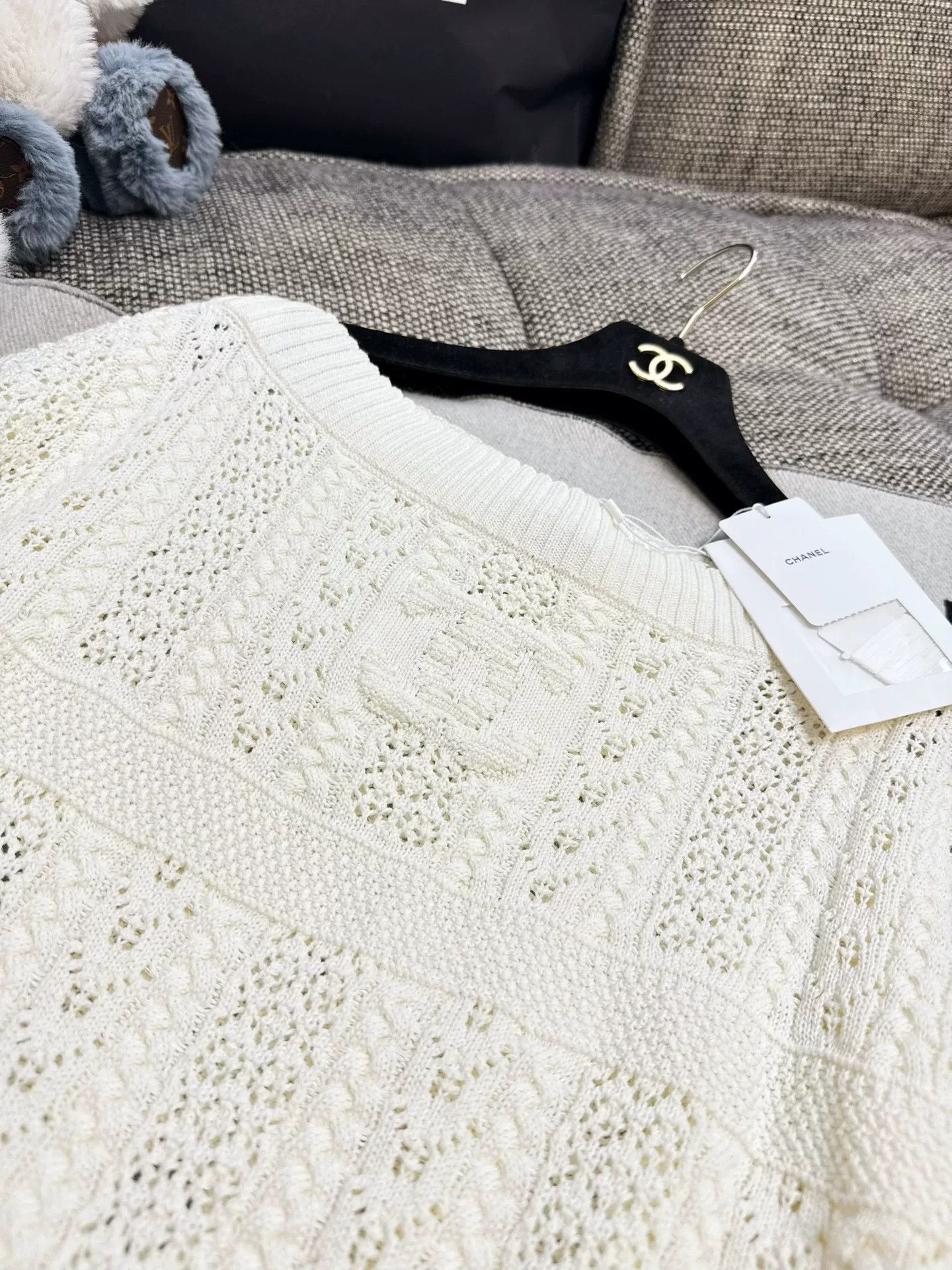 Chanel coco beach white knit top by chanel Size US M / EU 48-50 / 2 - 3 Thumbnail