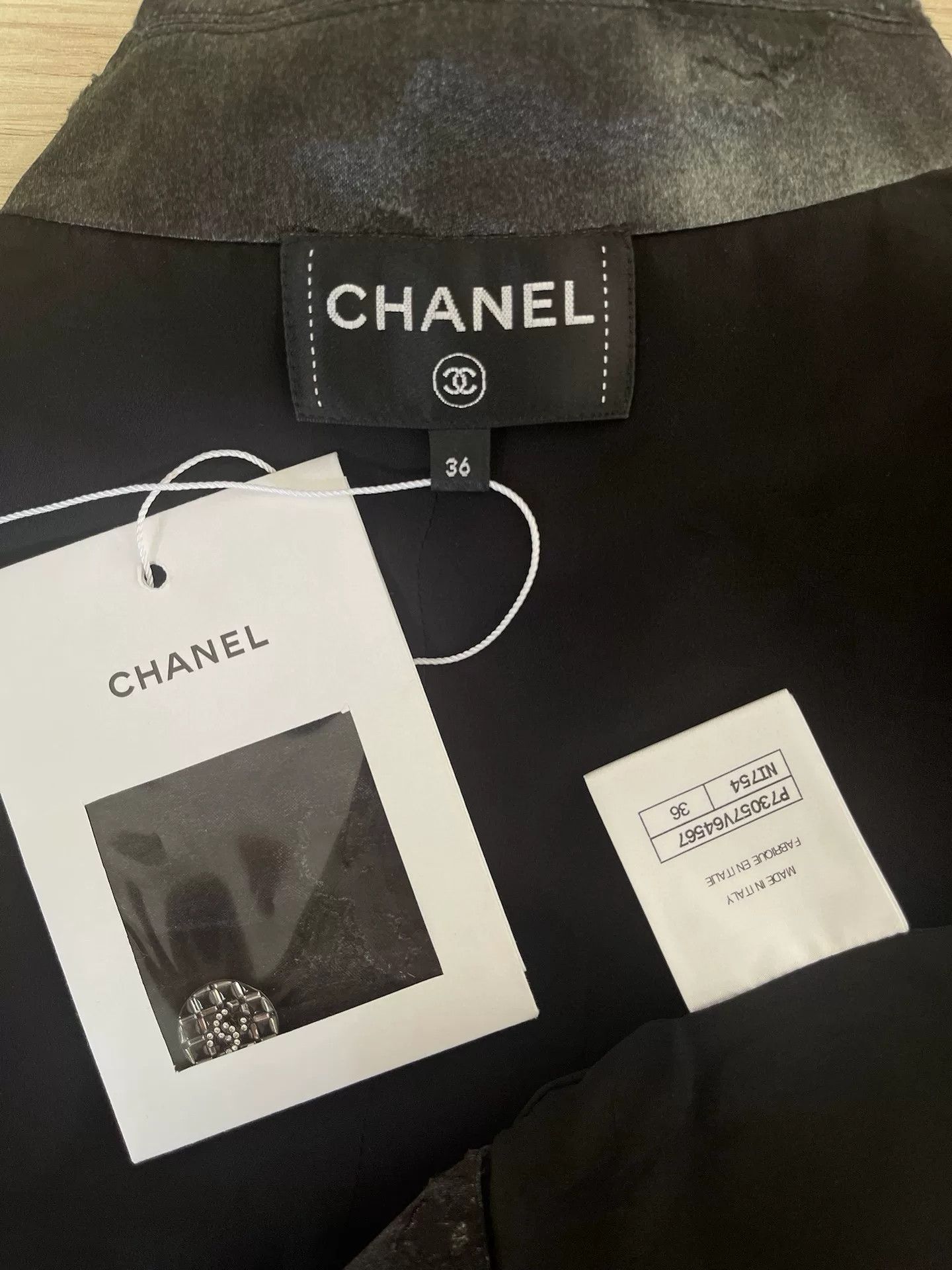 Chanel Chanel 2022 Gray Ombre Shirt FR36 Size US XS / EU 42 / 0 - 3 Thumbnail