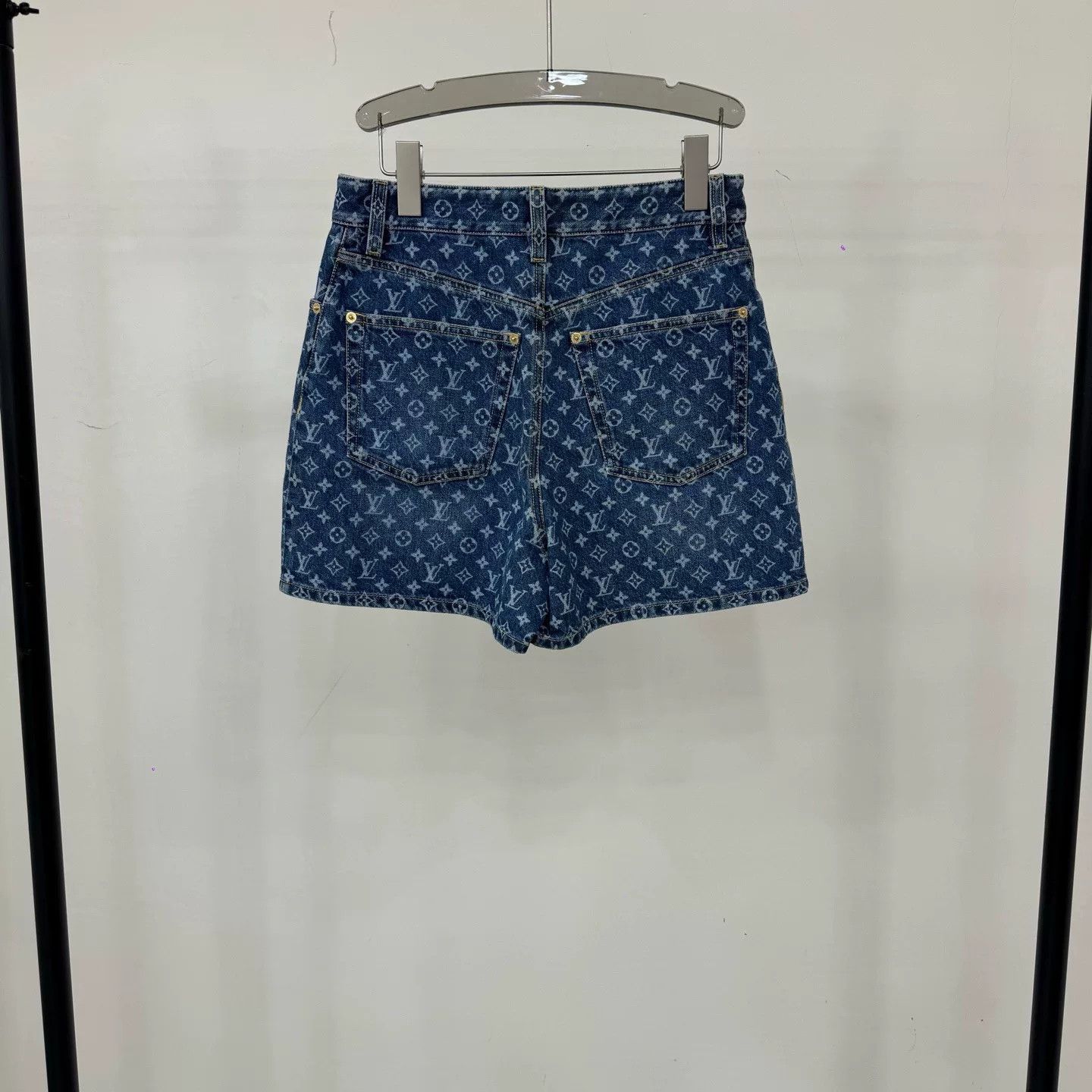 Louis Vuitton Louis Vuitton Blue Monogram Short Shorts Size US 38 / EU 54 - 2 Thumbnail