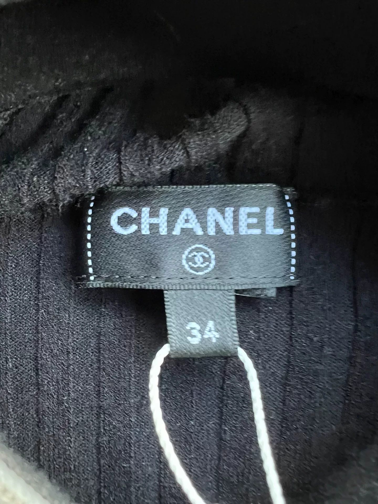 Chanel Chanel 25C Hooded T-Shirt Size 34 Size US S / EU 44-46 / 1 - 3 Thumbnail