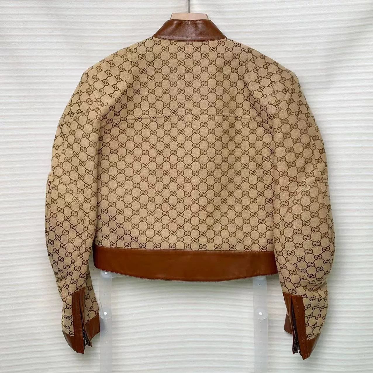Gucci Gucci Logo Print Short Zip Jacket Size US M / EU 48-50 / 2 - 2 Thumbnail