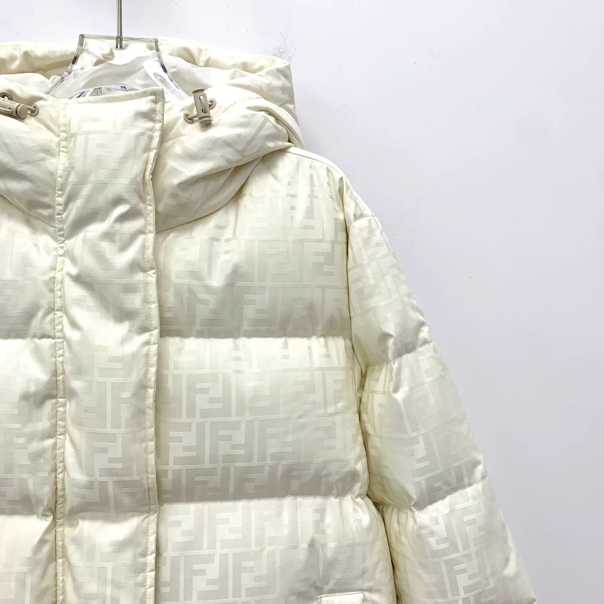 Fendi white logo print hooded long sleeve coat Size US M / EU 48-50 / 2 - 3 Thumbnail