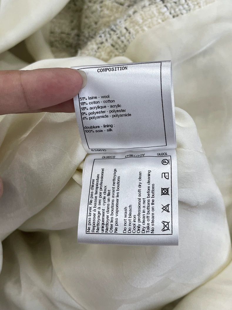Chanel Chanel White Plaid Tweed Coat Size US S / EU 44-46 / 1 - 7 Thumbnail