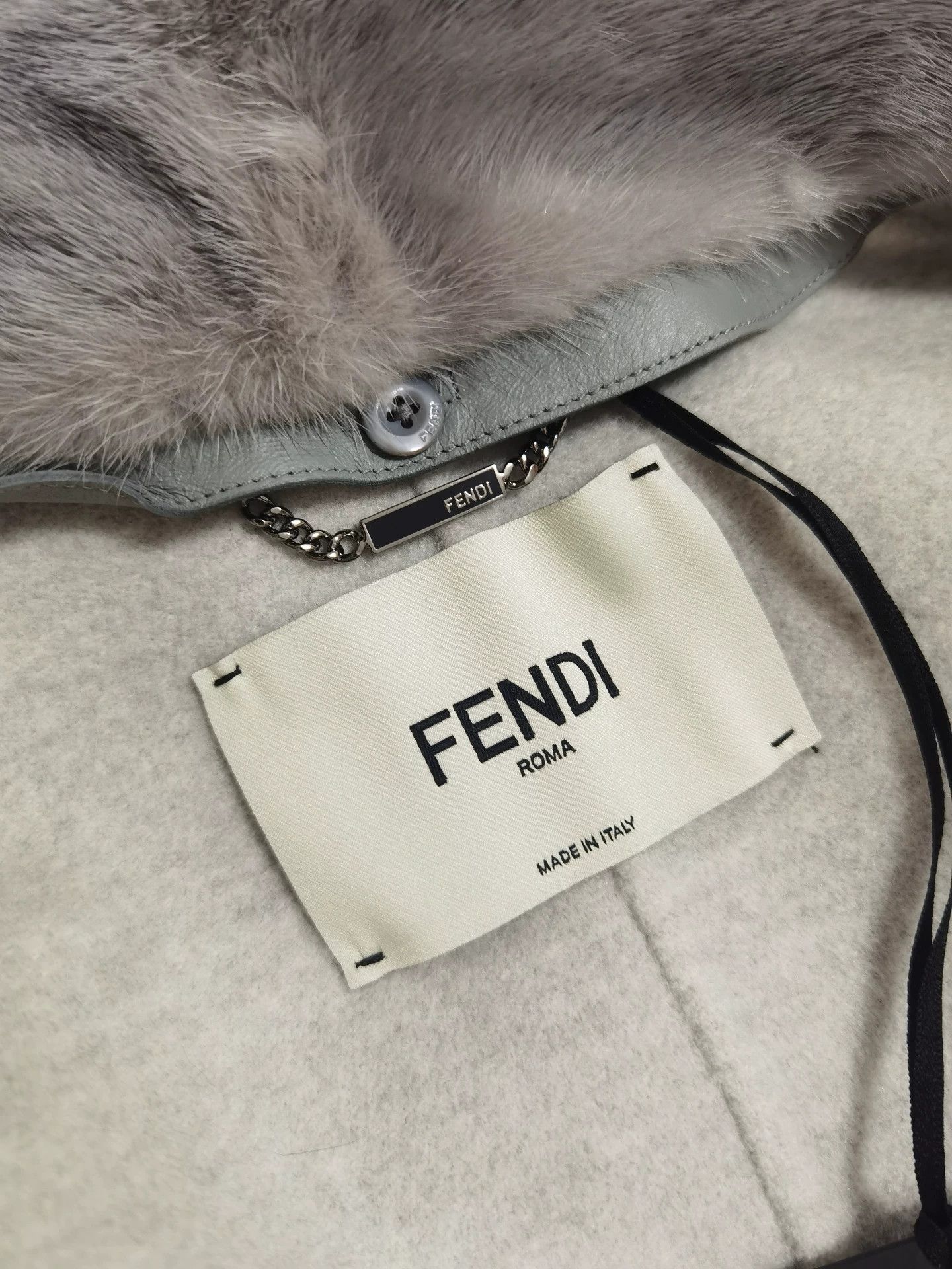 Fendi Fendi Pure Cashmere Fur Collar Coat Size US M / EU 48-50 / 2 - 4 Thumbnail