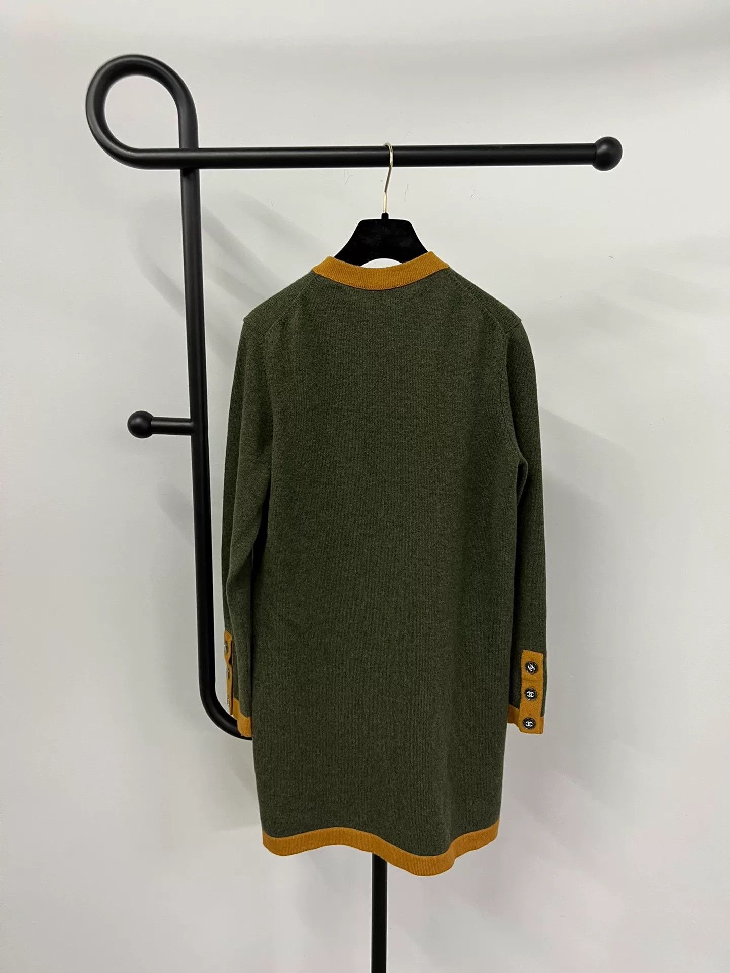 Chanel Chanel Green Long Cashmere Cardigan Size US S / EU 44-46 / 1 - 2 Thumbnail