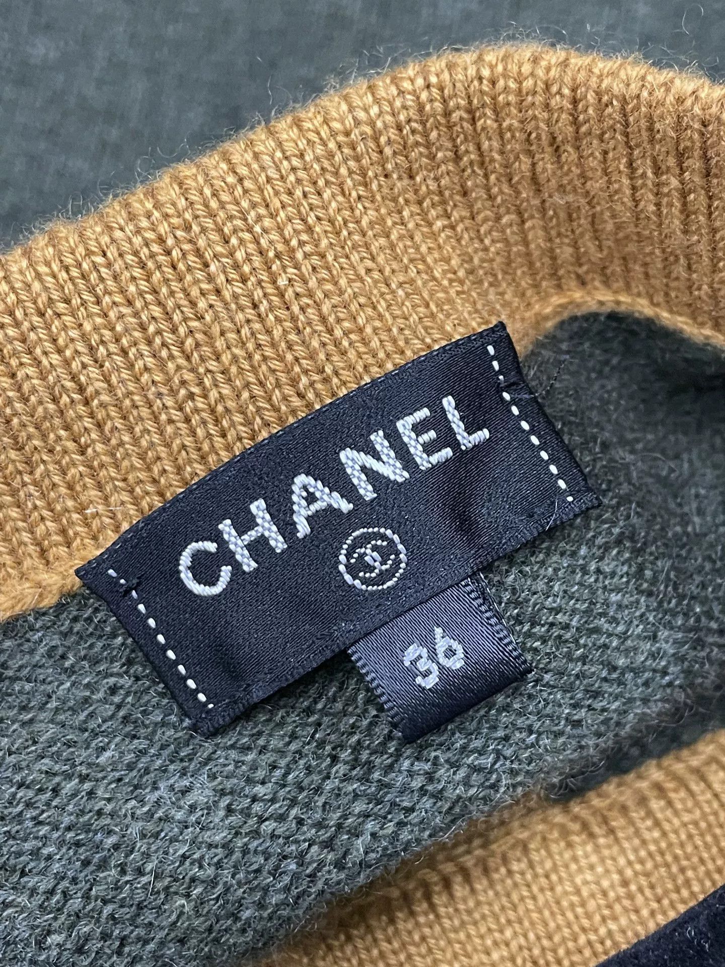 Chanel Chanel Longline Cashmere Cardigan Coat Size US S / EU 44-46 / 1 - 4 Thumbnail