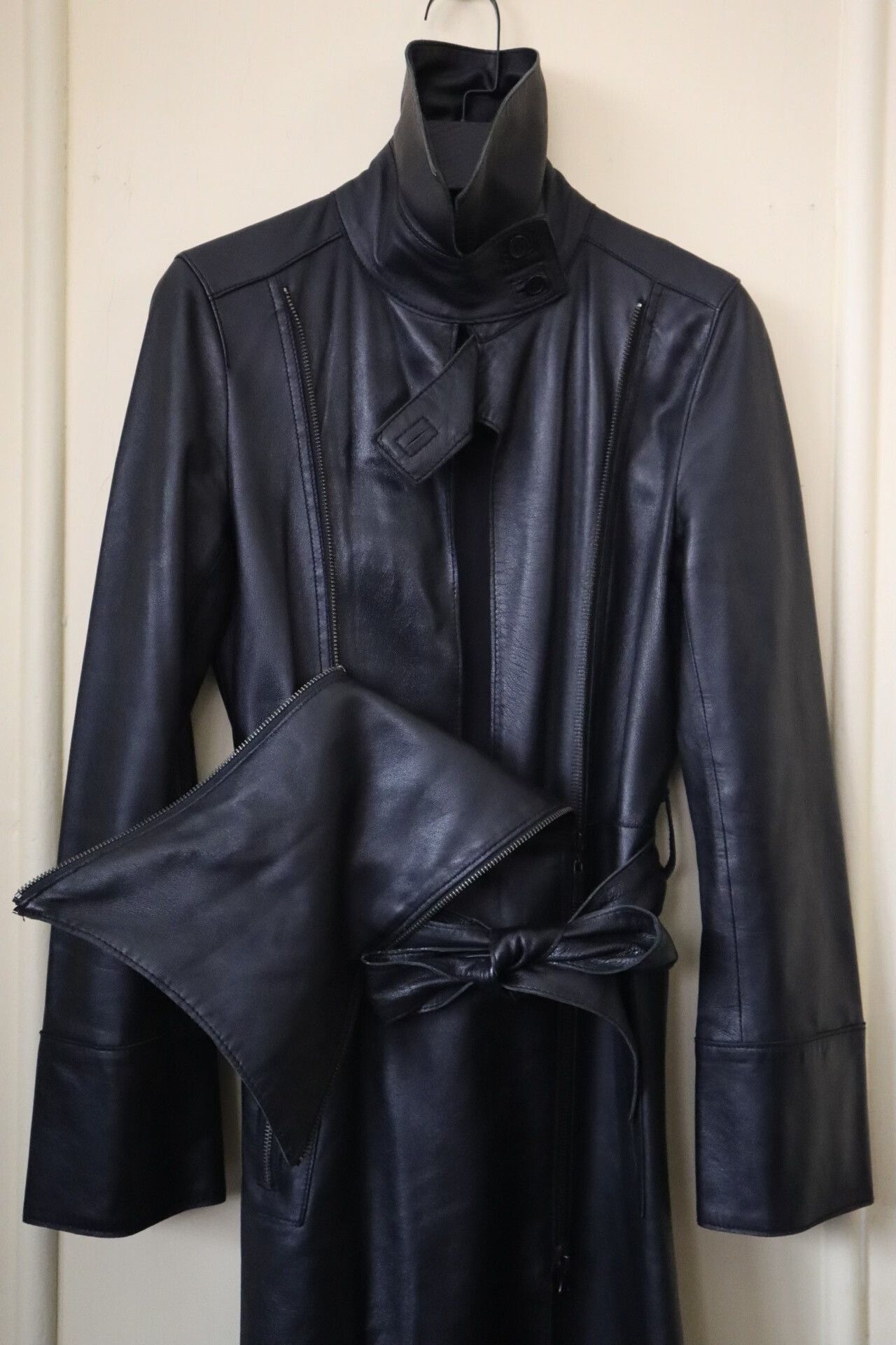 Jean Paul Gaultier 1990s Jean Paul Gaultier Black Leather Coat Size M / US 6-8 / IT 42-44 - 7 Thumbnail