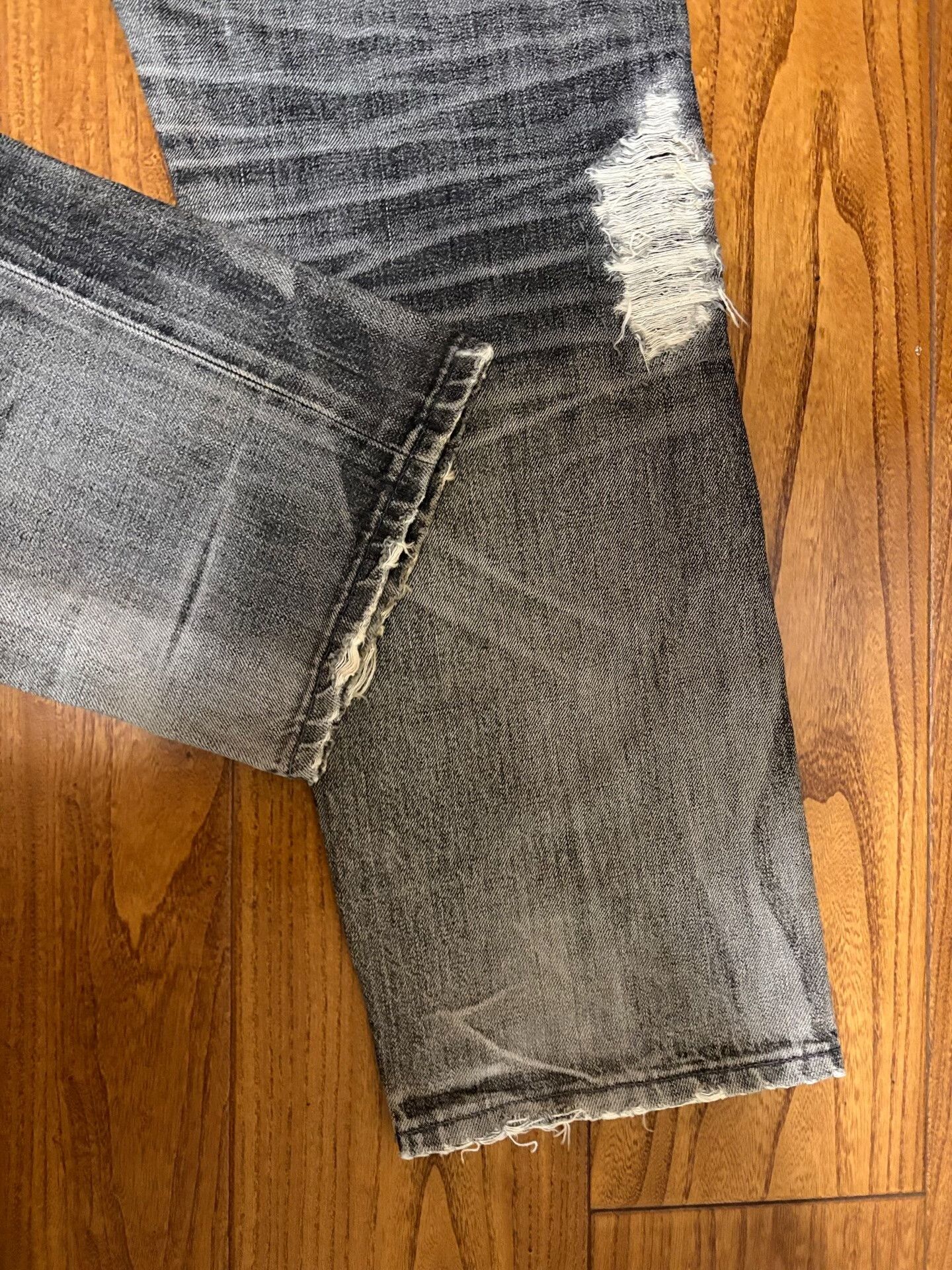 Neighborhood neighborhood savage basic distressed denim pants Size US 31 - 6 Thumbnail