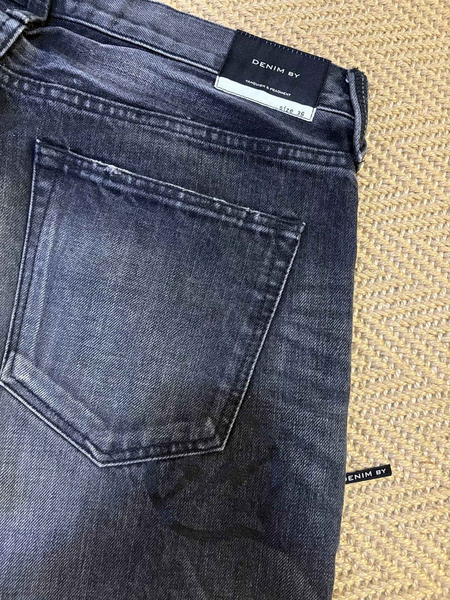 Vanquish denim by vanquish & fragment distressed jeans Size US 36 / EU 52 - 6 Thumbnail