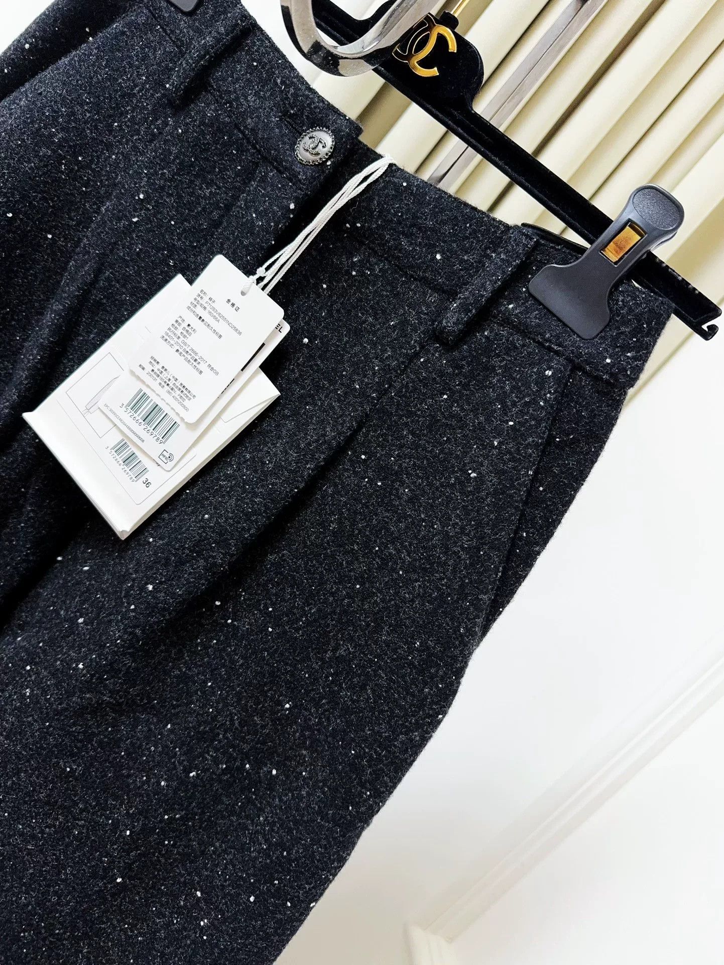Chanel Chanel 21B Black Tweed Long Pants Size US 36 / EU 52 - 2 Thumbnail