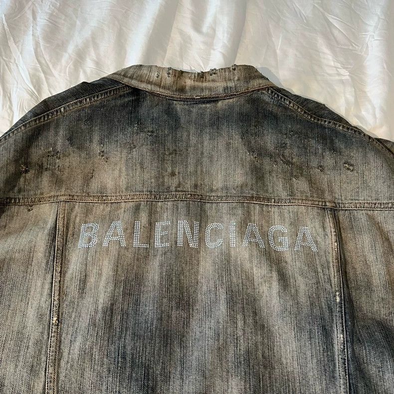 Balenciaga Balenciaga Distressed Denim Jacket Size US M / EU 48-50 / 2 - 3 Thumbnail
