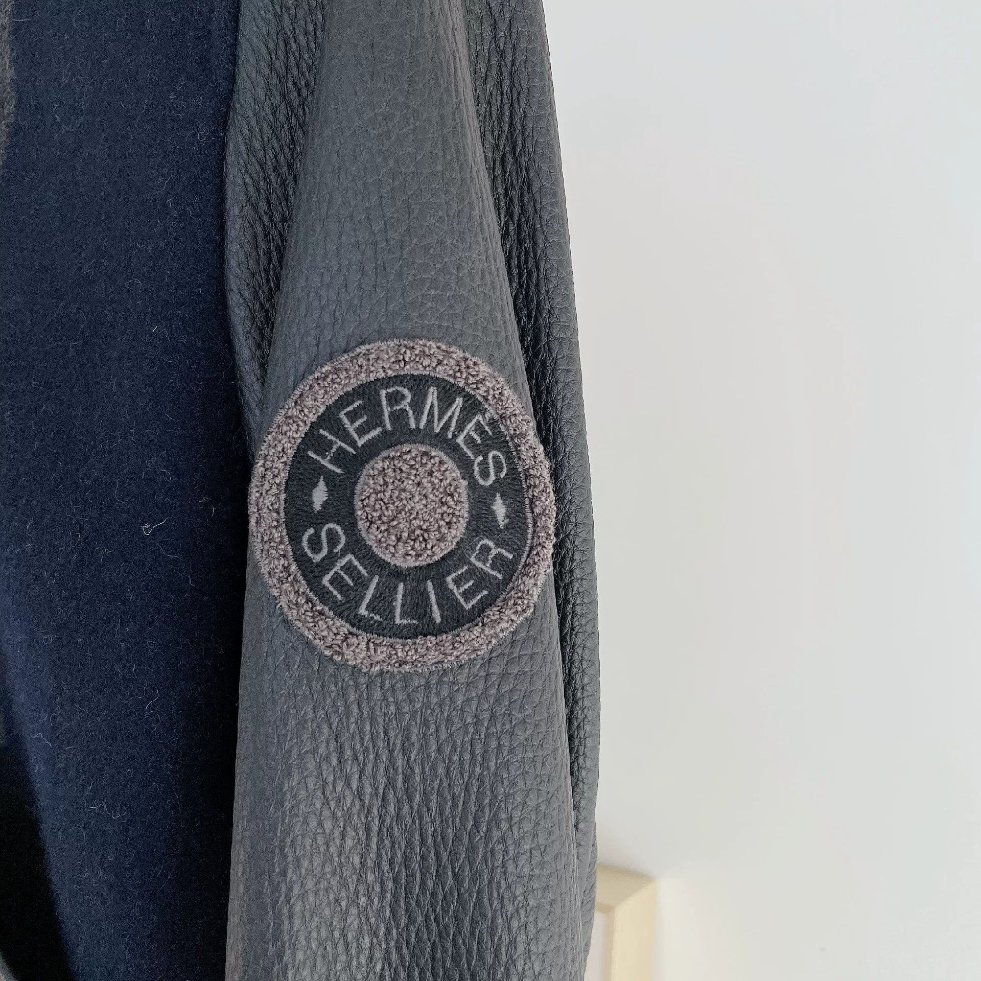 Hermes Hermes Cashmere Leather Trim Short Jacket Size US XS / EU 42 / 0 - 5 Thumbnail