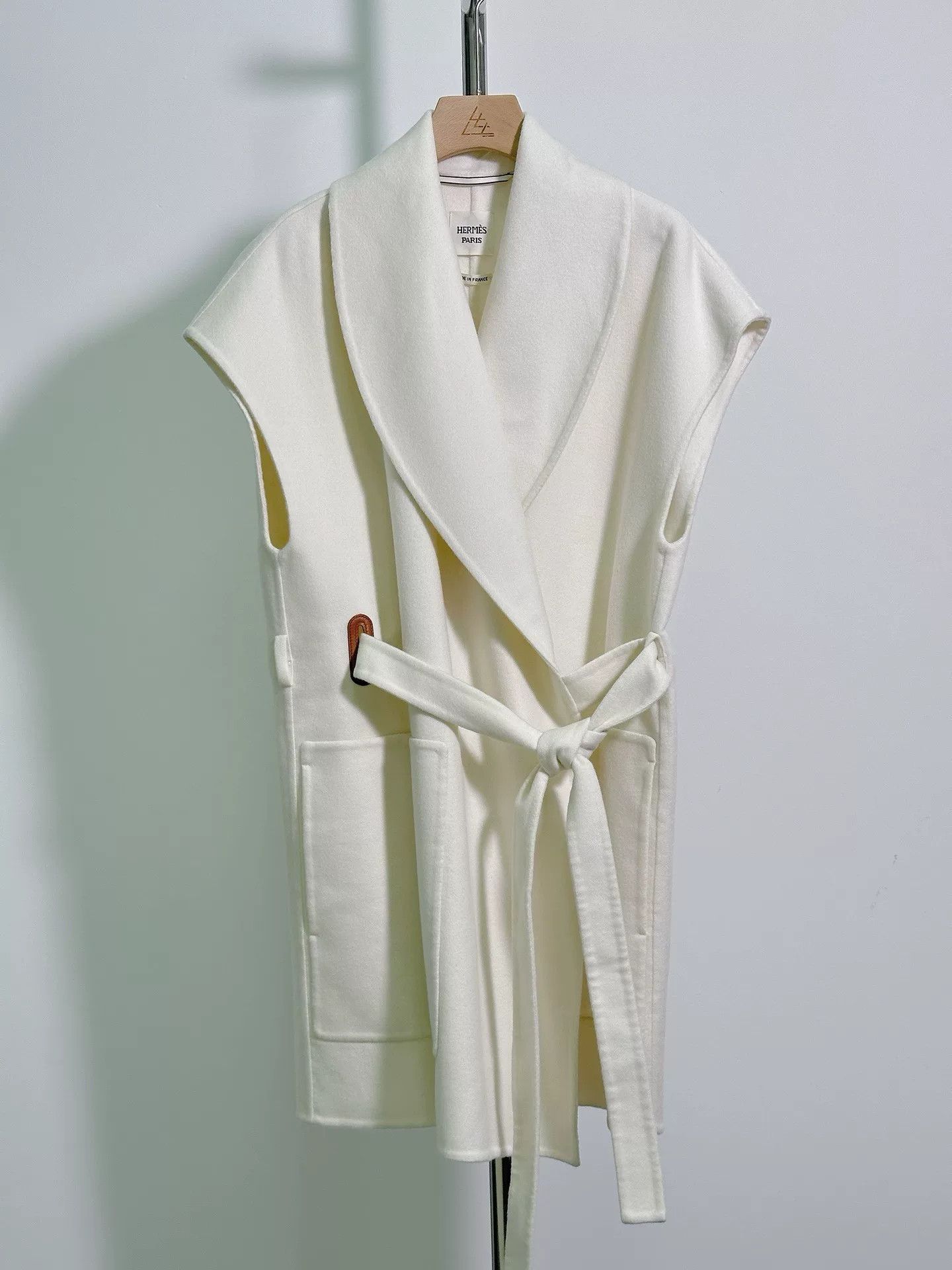 Hermes Hermes Cashmere Sleeveless Vest Size US XS / EU 42 / 0 - 8 Thumbnail