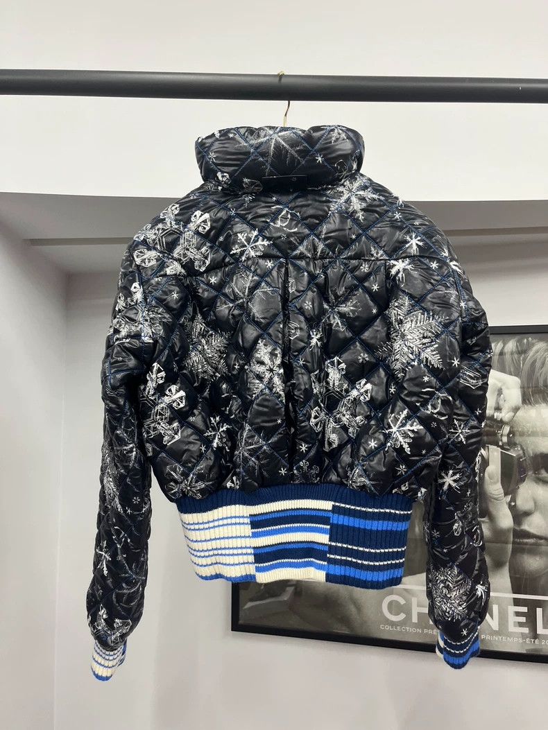 Chanel Chanel Printed Cotton Puffer Jacket Size US M / EU 48-50 / 2 - 3 Thumbnail