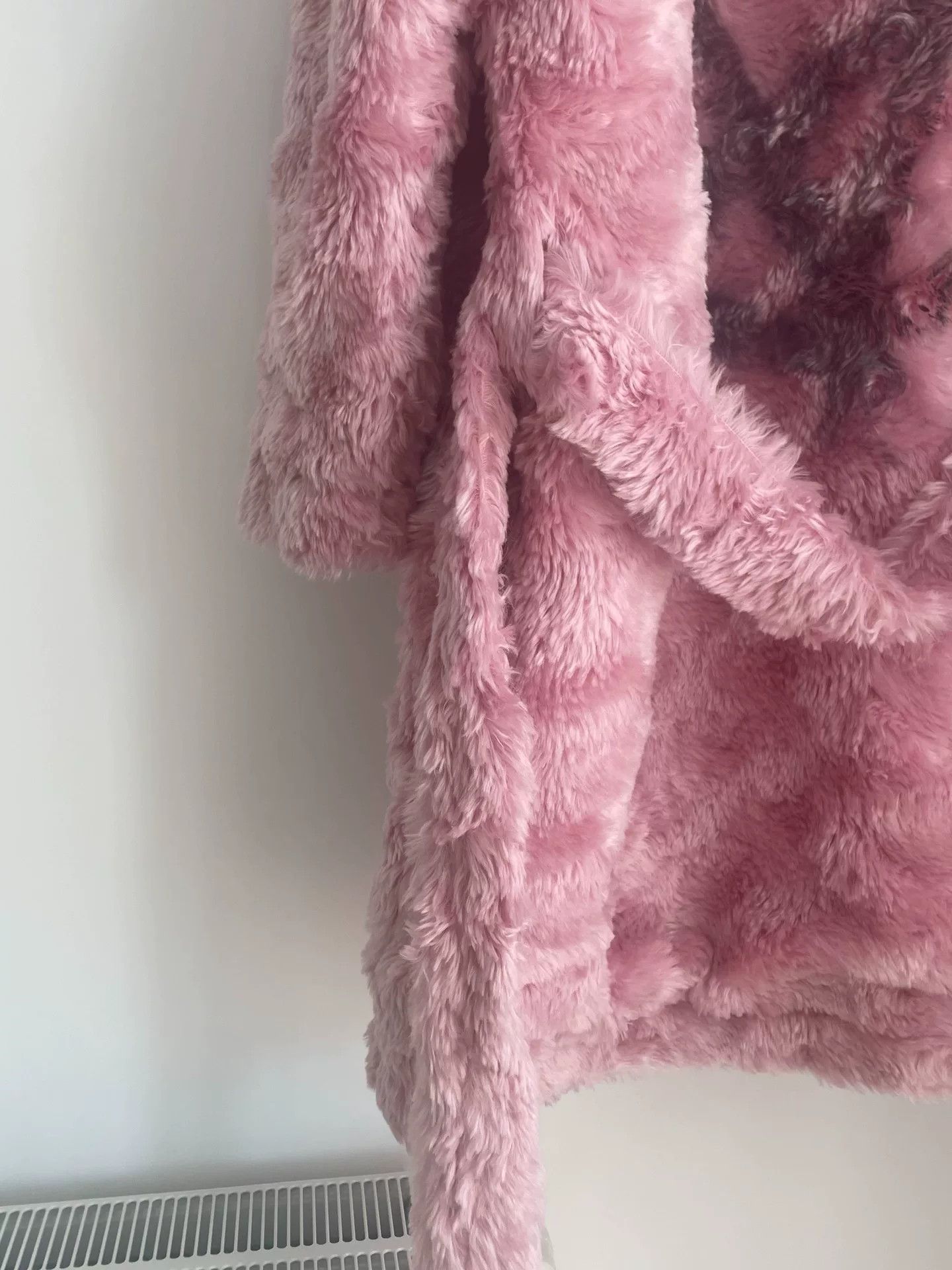 Vetements Vetements 19FW Pink Robe Coat Size US S / EU 44-46 / 1 - 4 Thumbnail