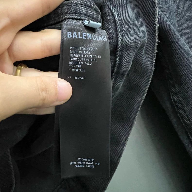 Balenciaga Balenciaga Graffiti Double B Denim Jacket Size US XS / EU 42 / 0 - 4 Thumbnail