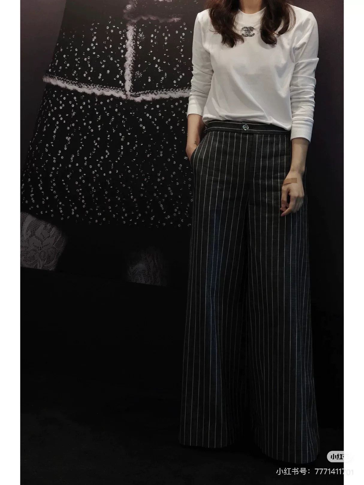 Chanel chanel gray white striped wide leg pants Size US 34 / EU 50 - 8 Thumbnail