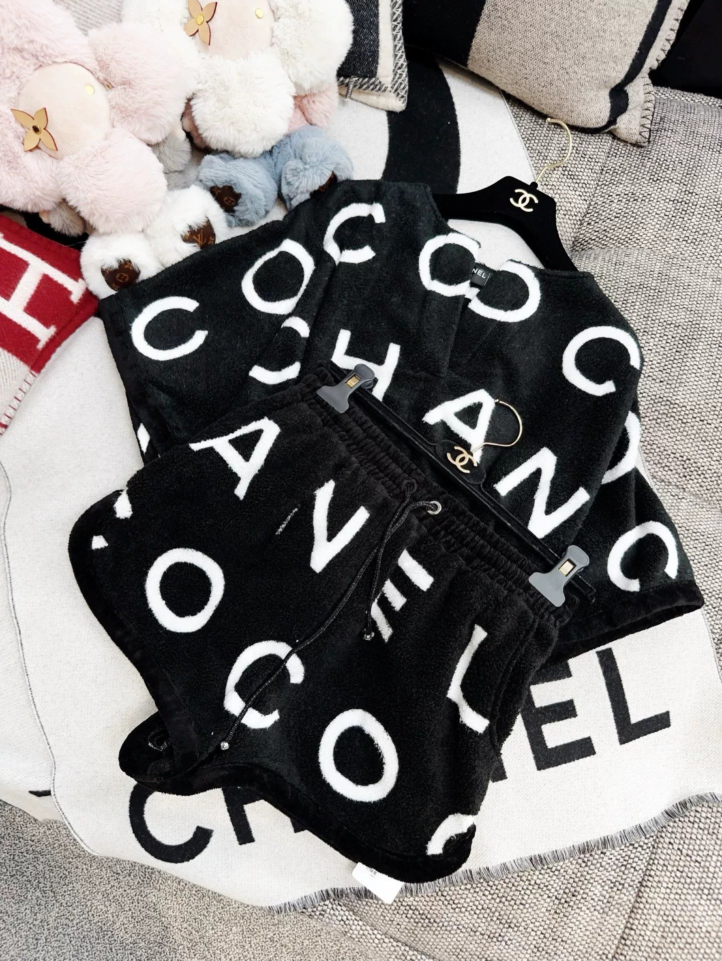 Chanel Chanel Coco Beach Black and White Top Size US S / EU 44-46 / 1 - 7 Thumbnail