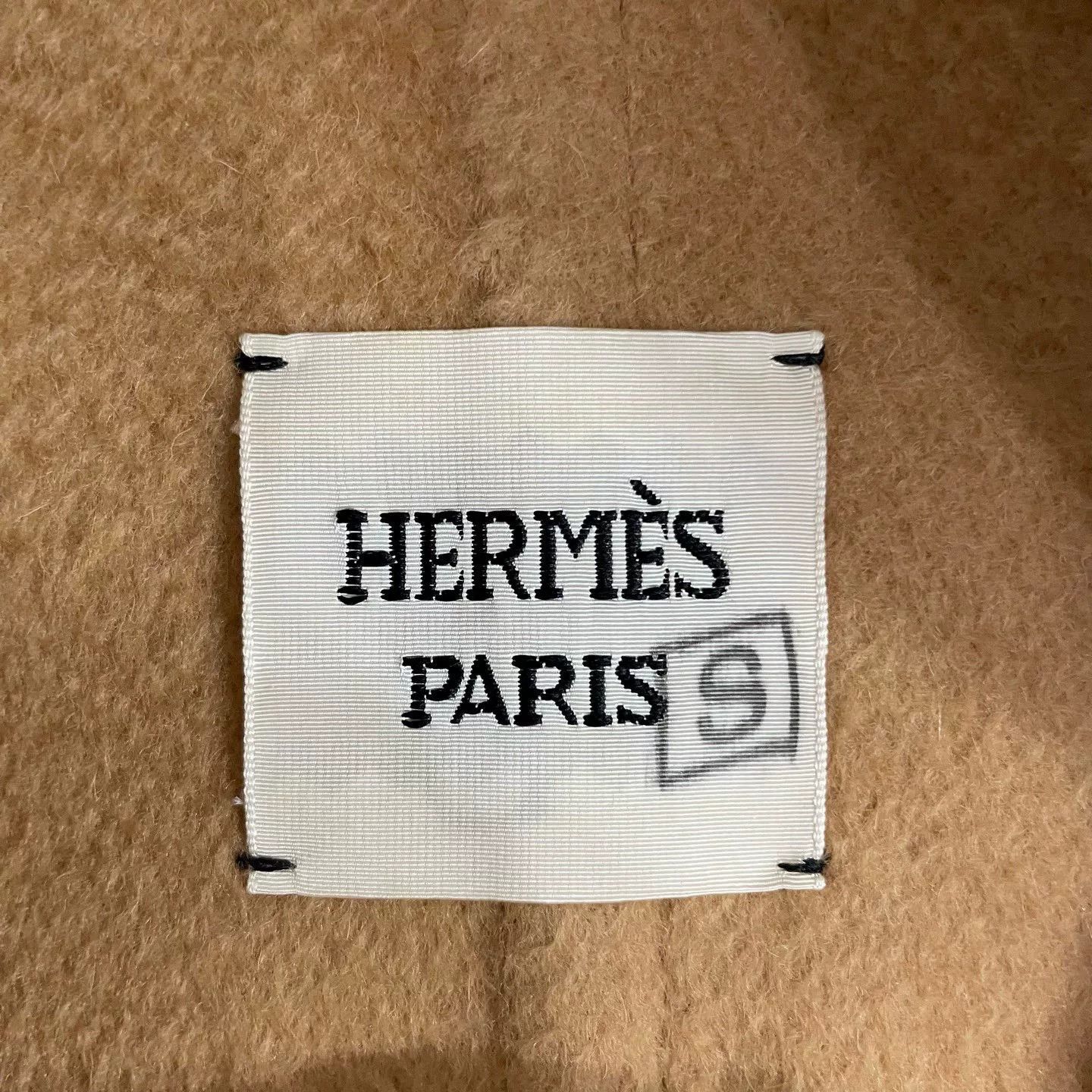 Hermes hermes double-breasted collar coat in beige Size US M / EU 48-50 / 2 - 3 Thumbnail