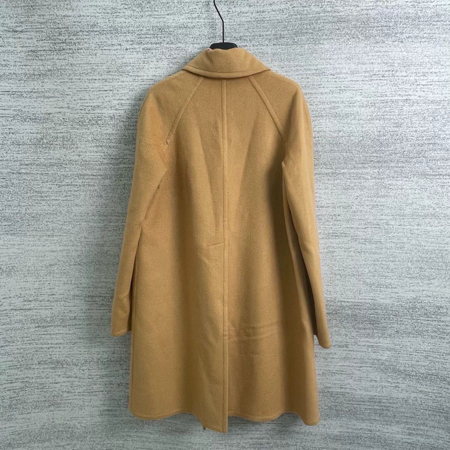 Hermes hermes double-breasted collar coat in beige Size US M / EU 48-50 / 2 - 2 Thumbnail