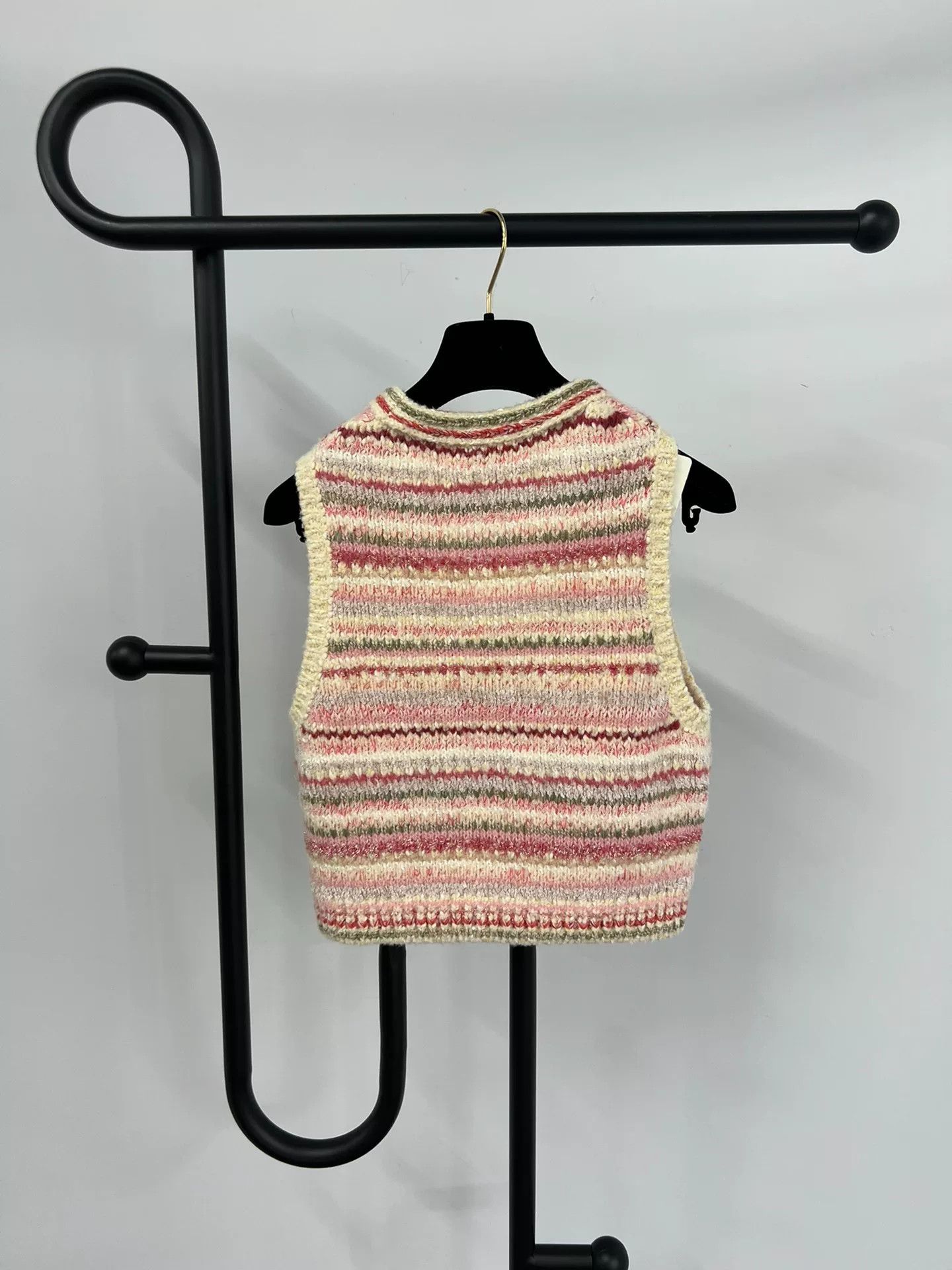 Chanel Chanel Pink Stripe Bow Knit Vest Size US S / EU 44-46 / 1 - 2 Thumbnail