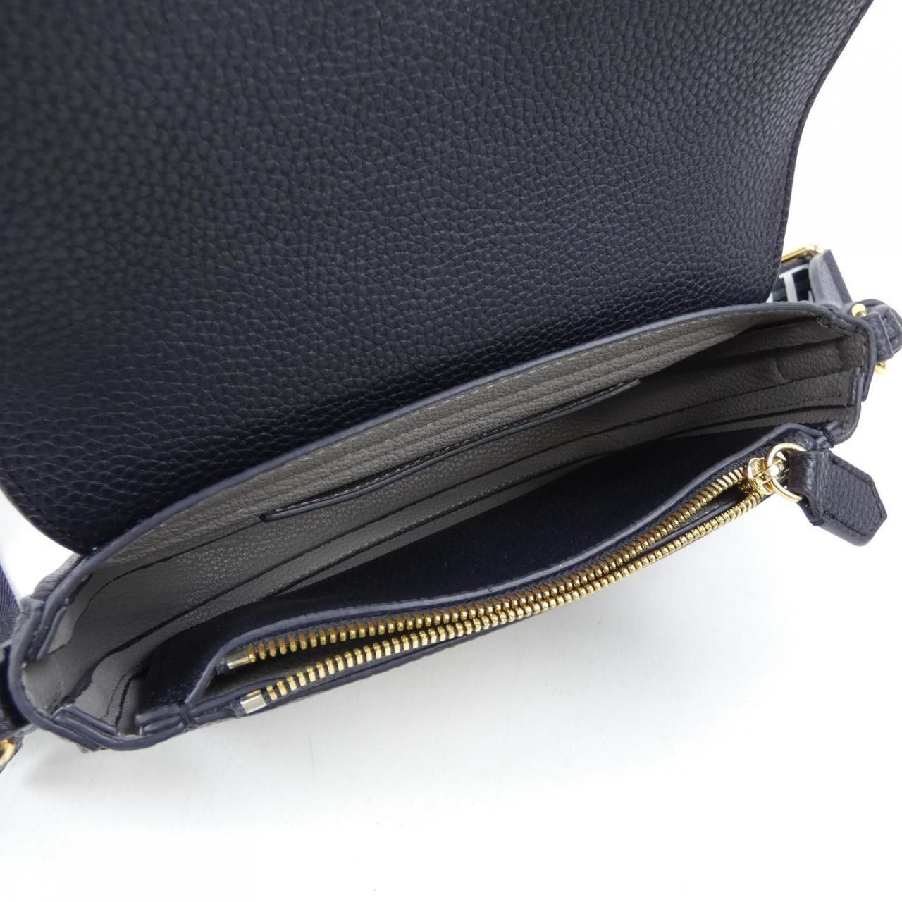Armani Armani Emporio Armani Bag Others Crossbody Bag DUTY FREE for USA Size ONE SIZE - 6 Thumbnail