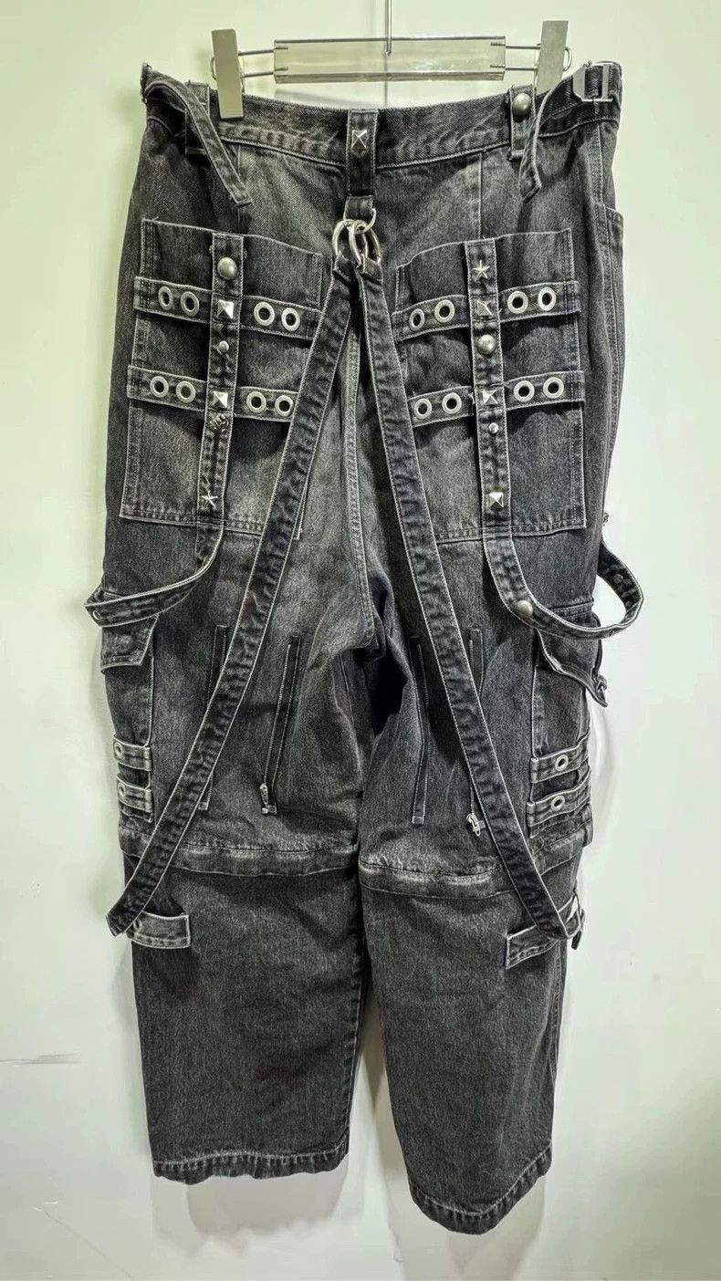Balenciaga Balenciaga Black Washed Distressed Cargo Jeans Size US 30 / EU 46 - 2 Thumbnail