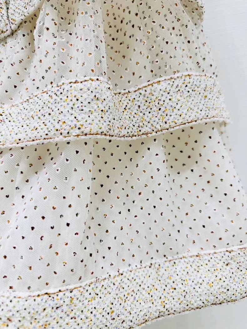 Chanel Chanel 20SS Beige Dress F34 Size US 34 / EU 50 - 5 Thumbnail