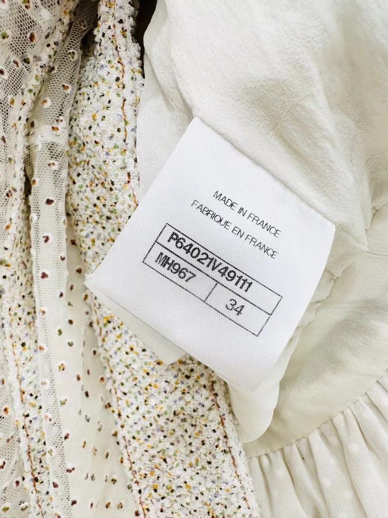 Chanel Chanel 20SS Beige Dress F34 Size US 34 / EU 50 - 6 Thumbnail