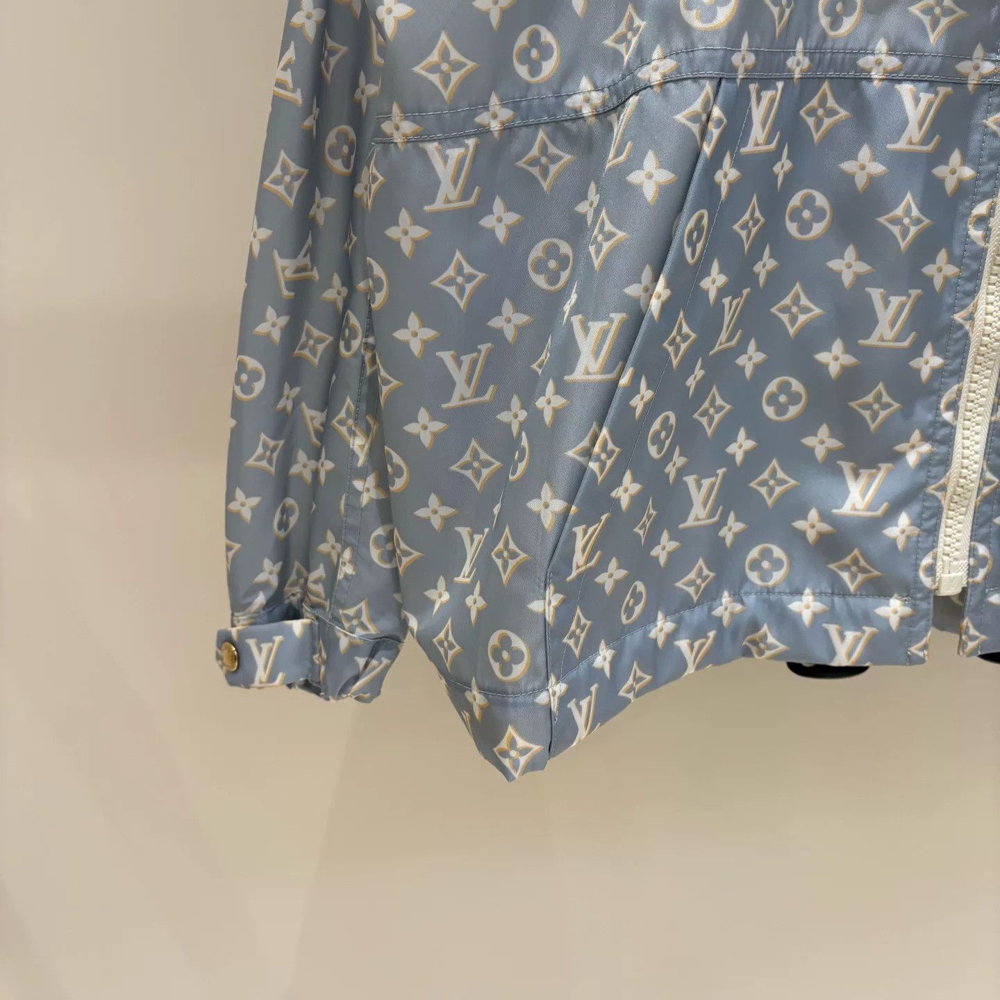 Louis Vuitton Louis Vuitton Monogram Print Jacket Size US XS / EU 42 / 0 - 5 Thumbnail
