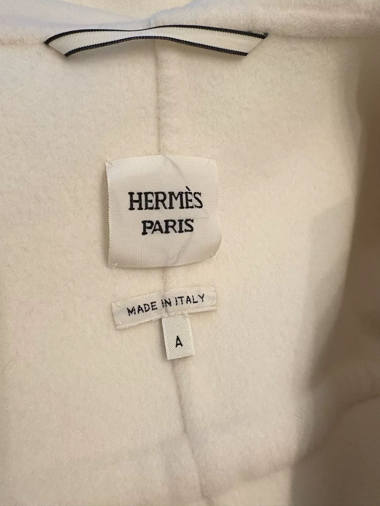Hermes Hermes Cream Fringe Detail Coat Size US XS / EU 42 / 0 - 3 Thumbnail