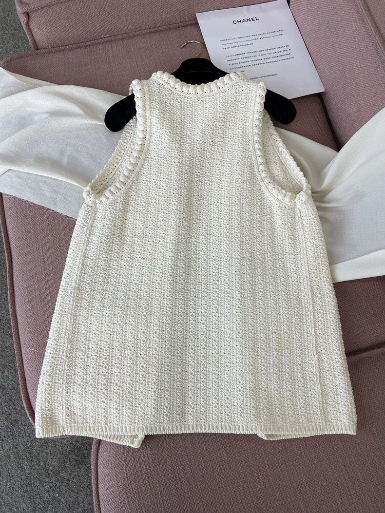 Chanel Chanel White Knit Vest Coat Size US XS / EU 42 / 0 - 2 Thumbnail