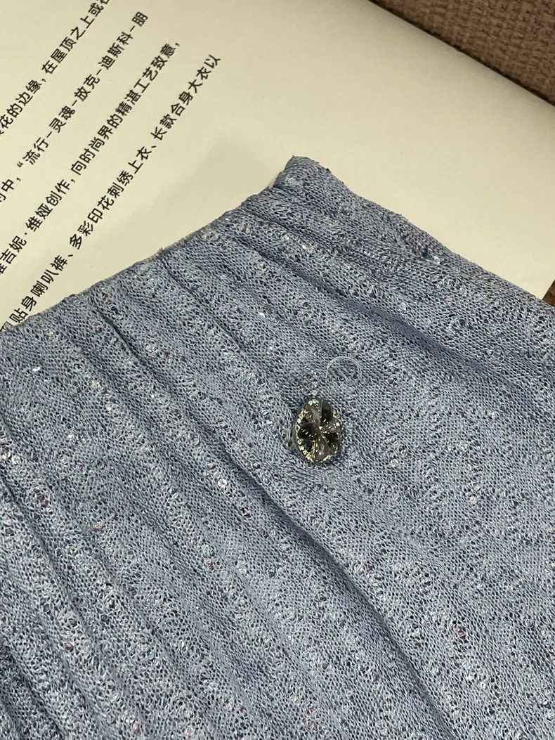 Chanel Chanel 25P Blue Sequin Skirt Size US 36 / EU 52 - 2 Thumbnail