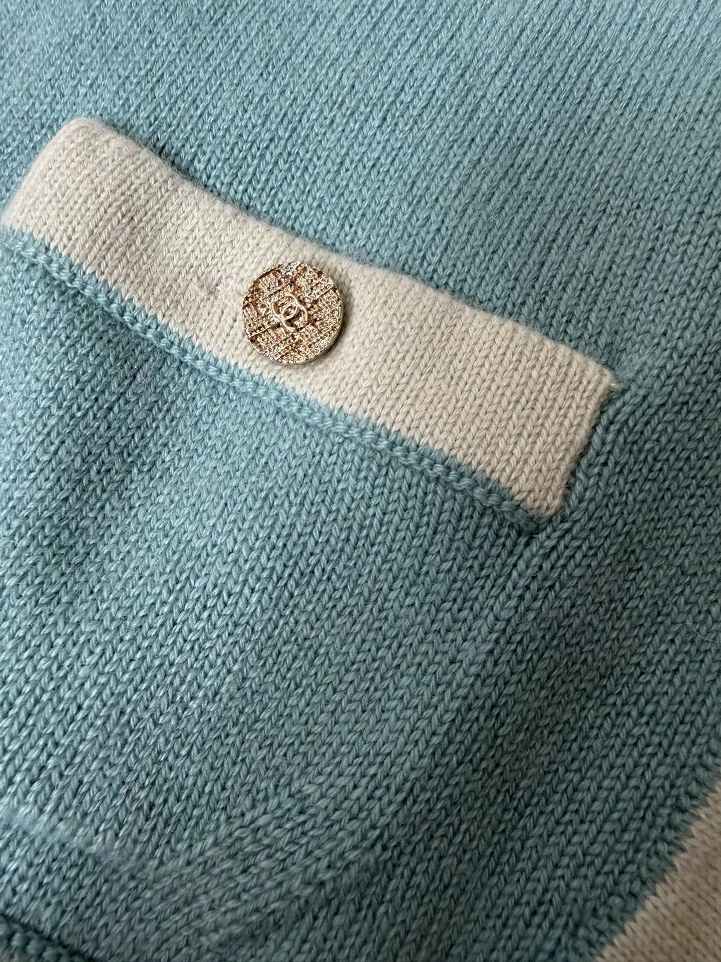 Chanel Chanel Cashmere Colorblock Blue Halter Top Size US S / EU 44-46 / 1 - 3 Thumbnail