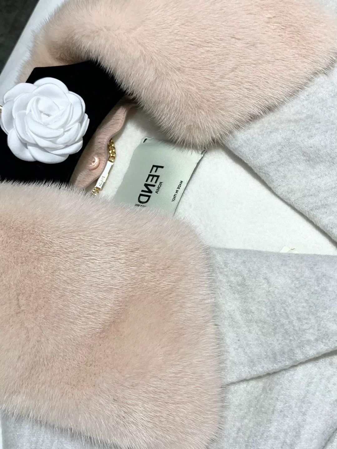 Fendi FENDI Gray Pink Fur Pocket Coat Size US XS / EU 42 / 0 - 6 Thumbnail
