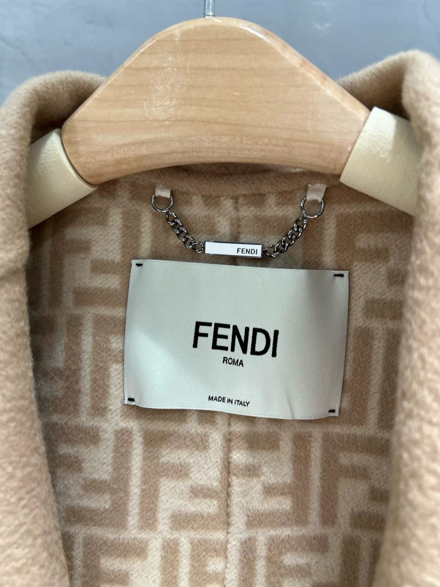 Fendi Fendi Beige Size US S / EU 44-46 / 1 - 6 Thumbnail