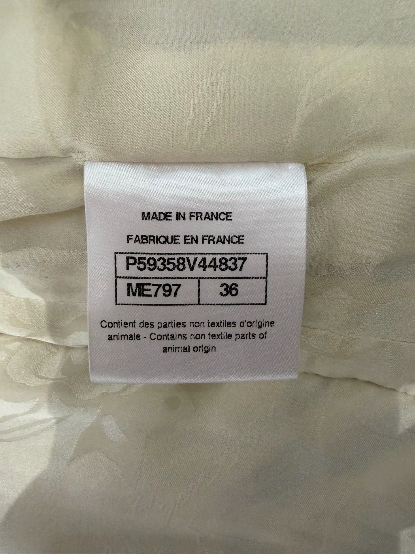 Chanel CHANEL 18 Pre-Fall Runway Jacket Size US XS / EU 42 / 0 - 4 Thumbnail
