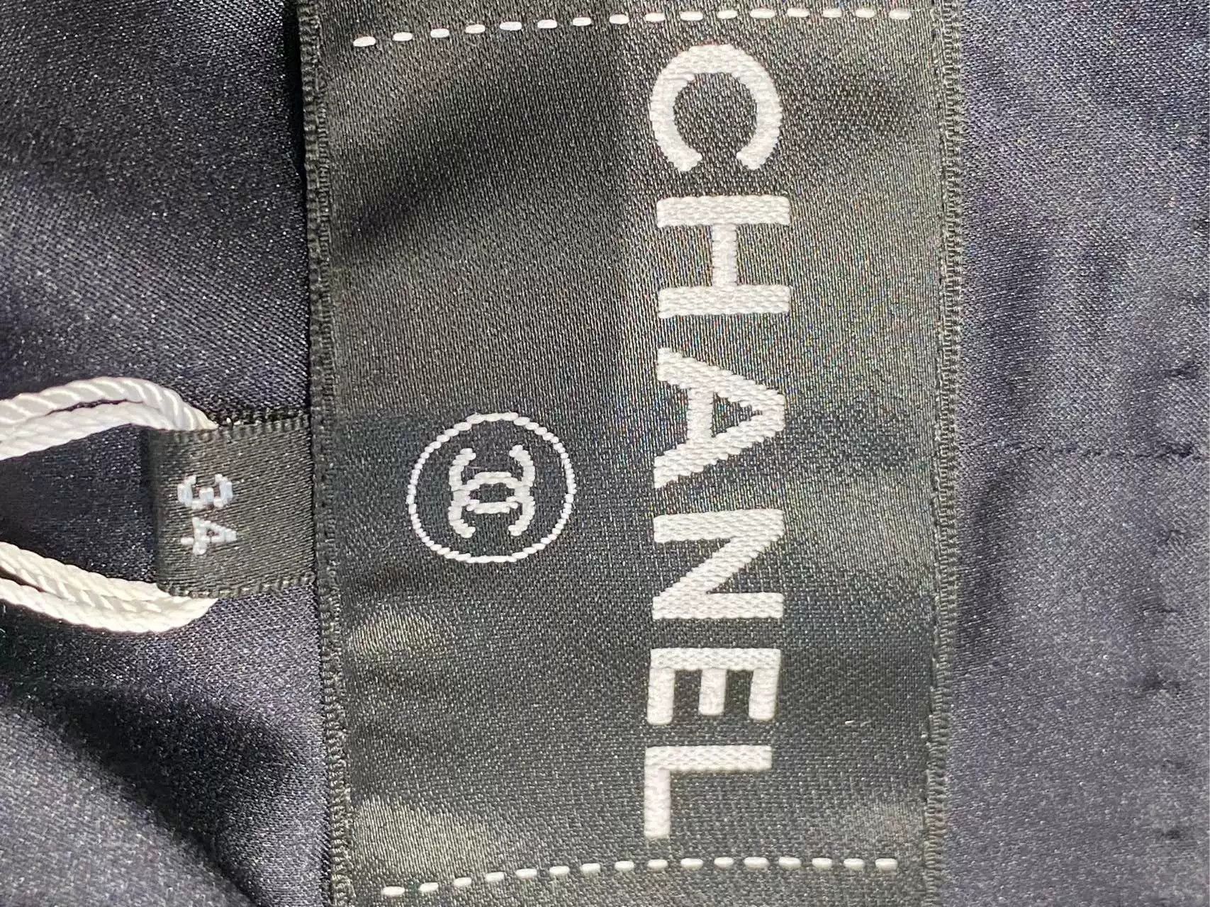 Chanel Chanel 23A Velvet Leopard Cardigan Size US XS / EU 42 / 0 - 3 Thumbnail