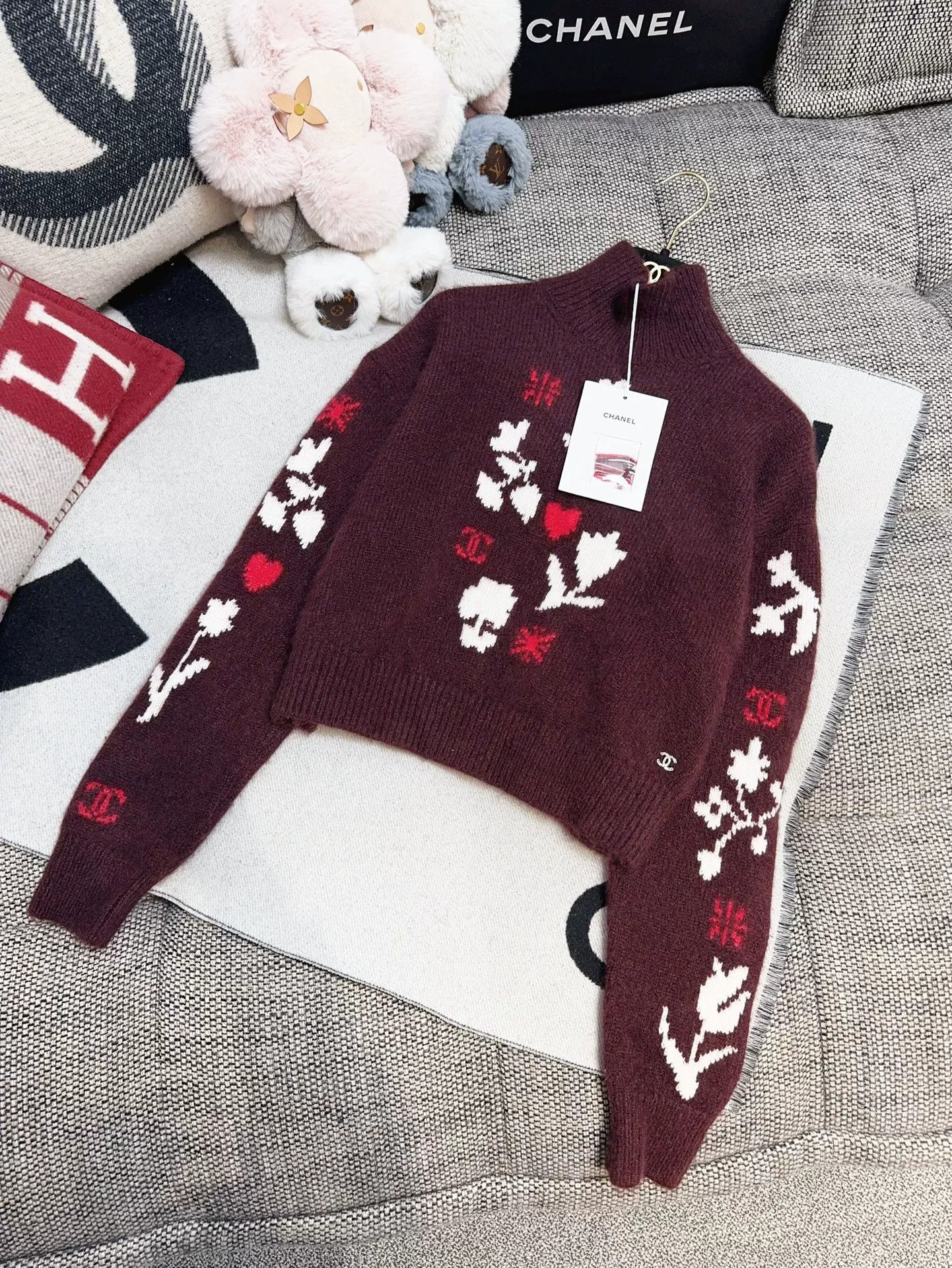 Chanel chanel coco neige floral knit sweater Size US M / EU 48-50 / 2 - 3 Thumbnail