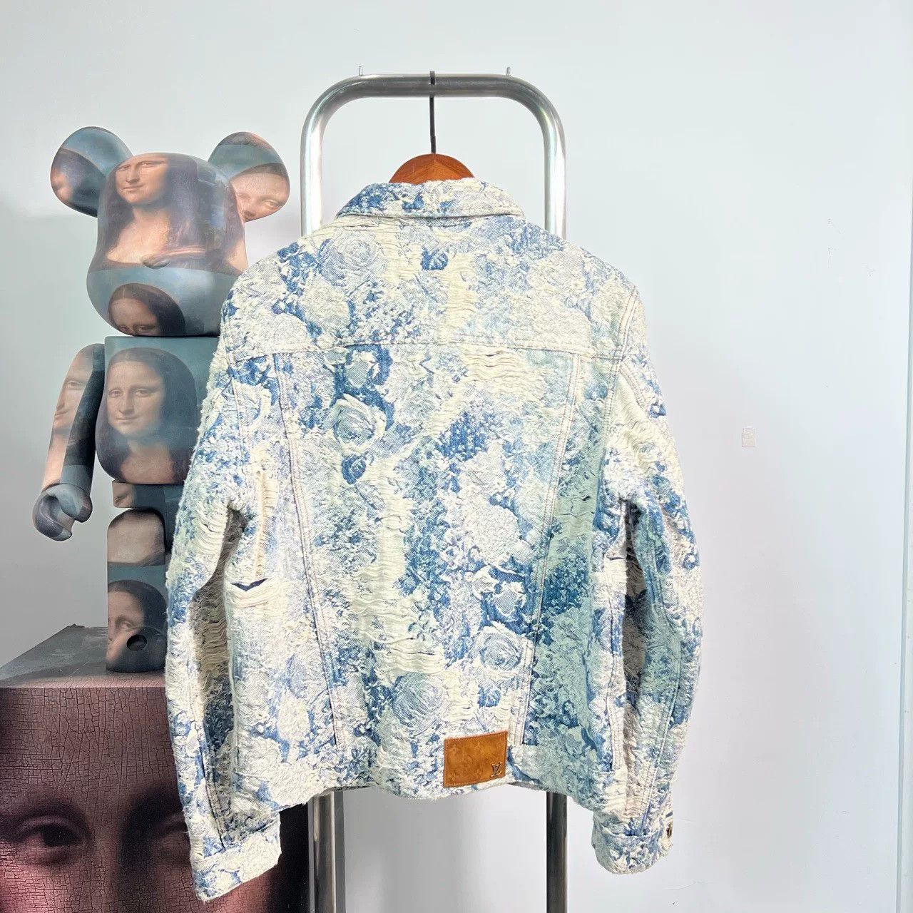 Louis Vuitton Louis Vuitton Distressed Denim Jacket Size US S / EU 44-46 / 1 - 2 Thumbnail