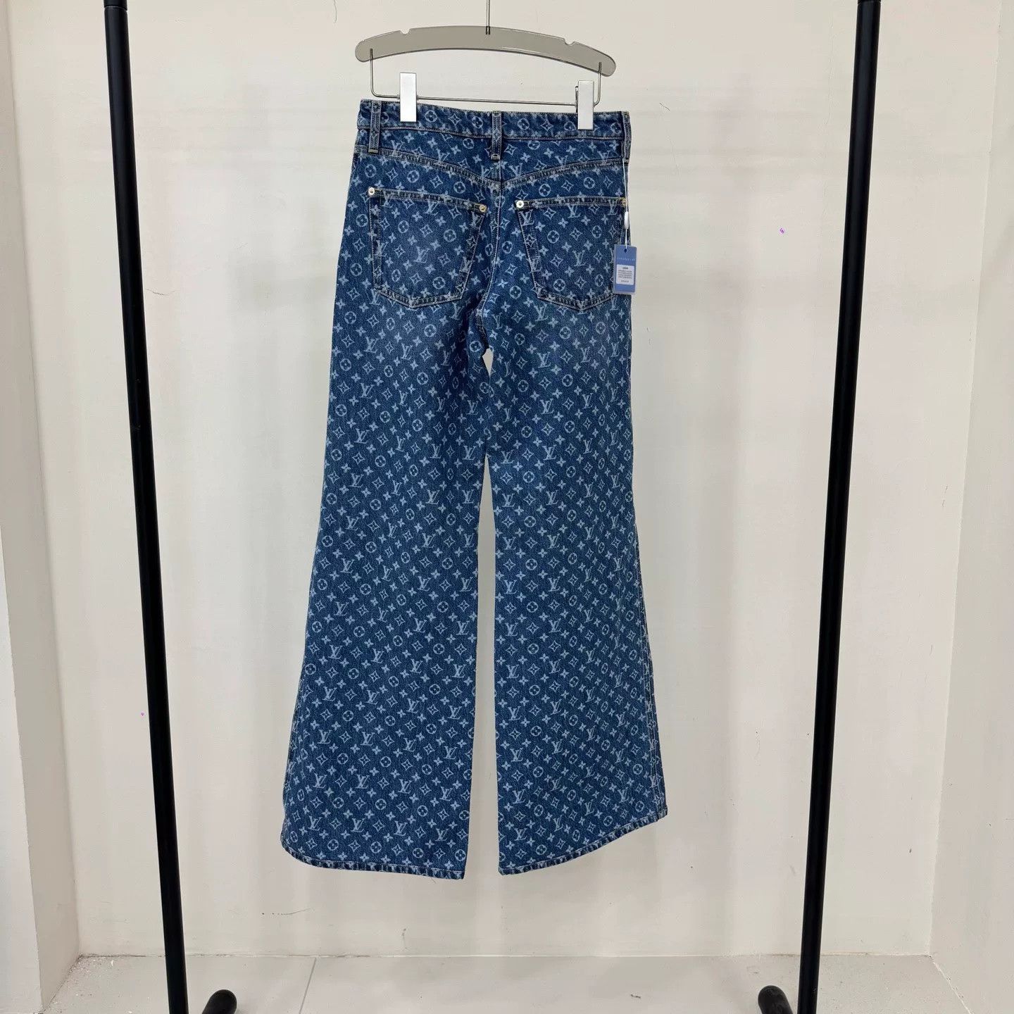 Louis Vuitton Louis Vuitton Blue Monogram Jeans 36 Size US 36 / EU 52 - 2 Thumbnail
